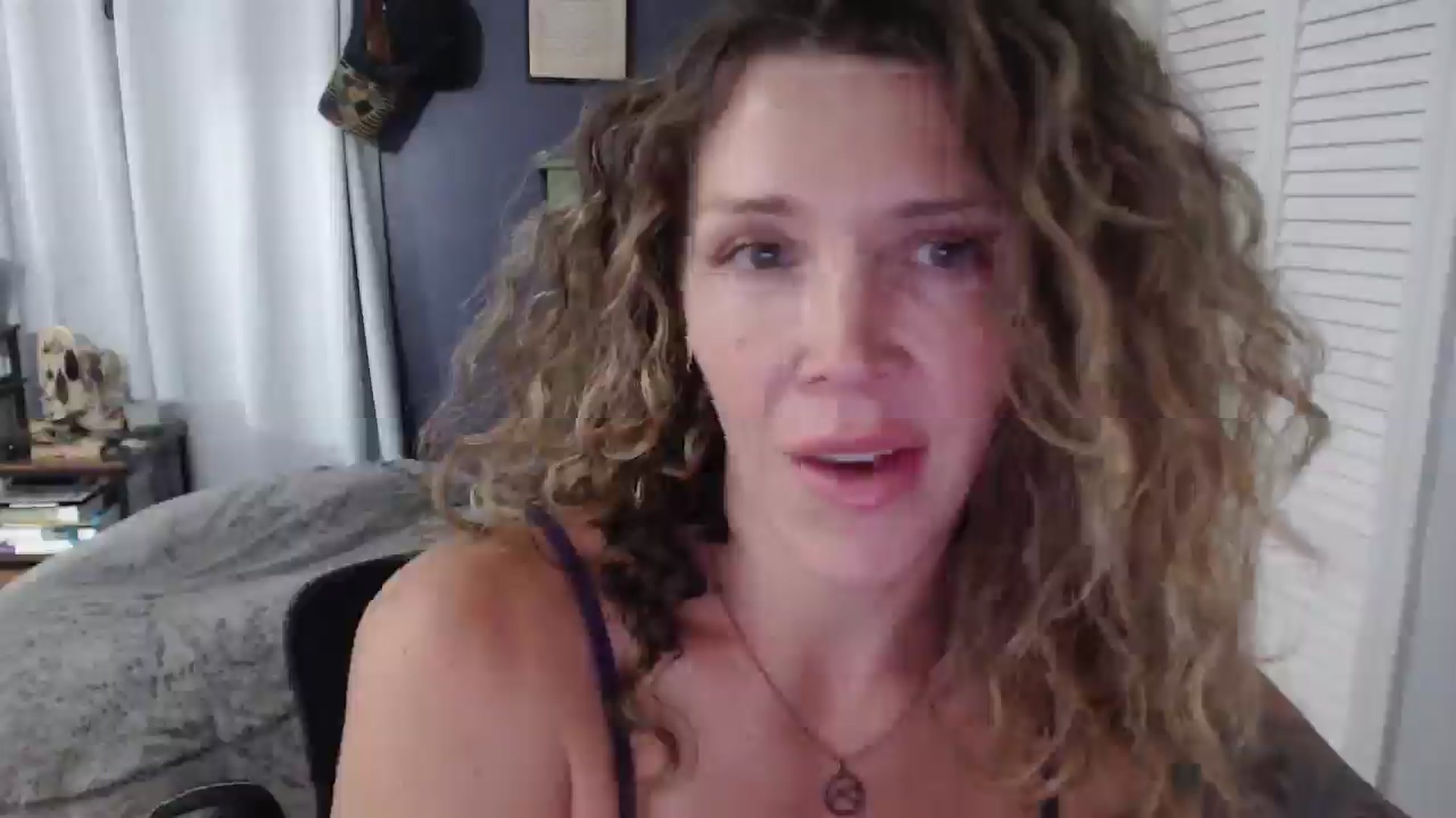 Gallery image thumbnail from HazelJane7's myfreecams stream on, 09/03/2025, 02:23 image 3 of 20