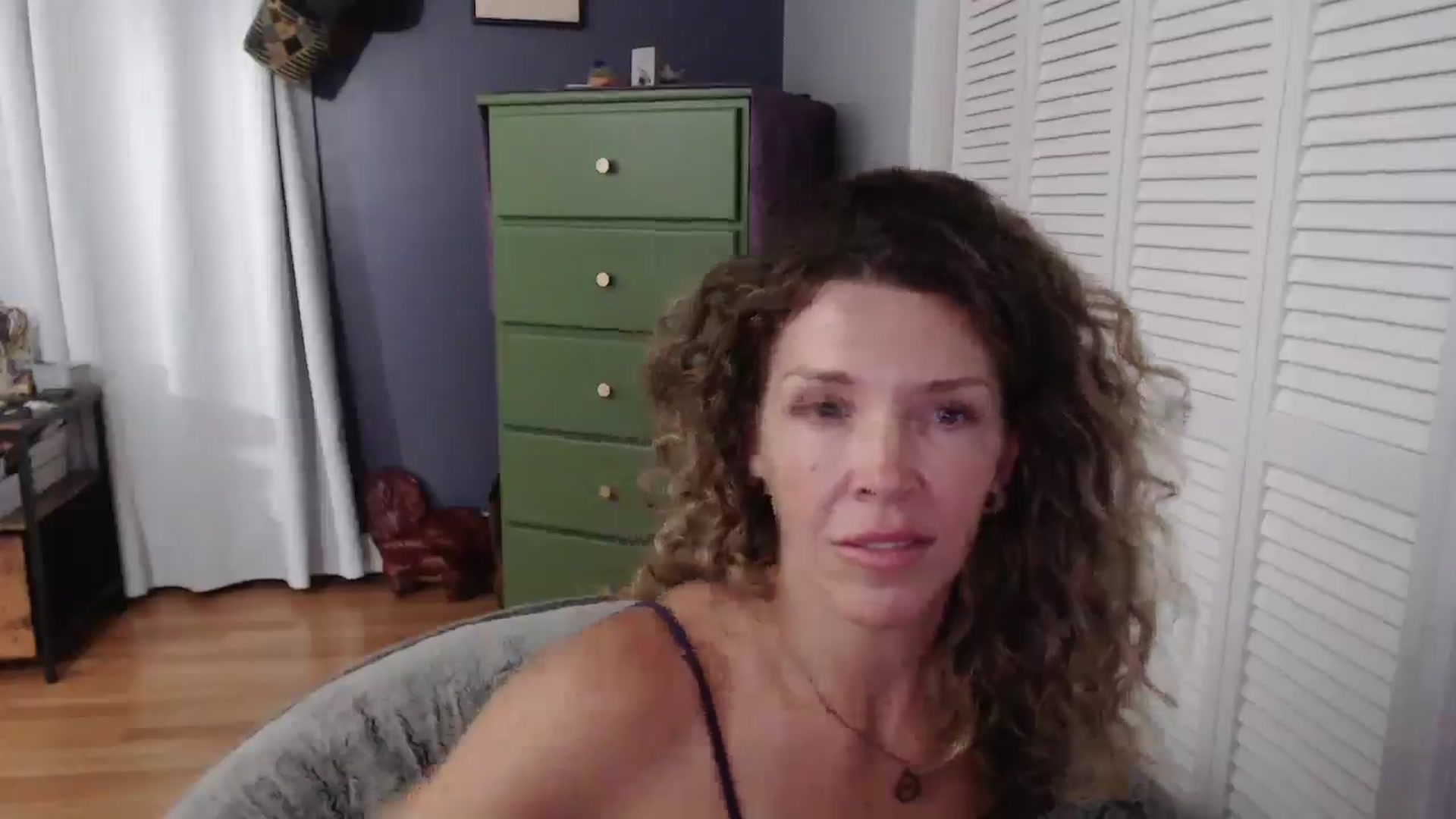 Gallery image thumbnail from HazelJane7's myfreecams stream on, 09/03/2025, 02:23 image 13 of 20