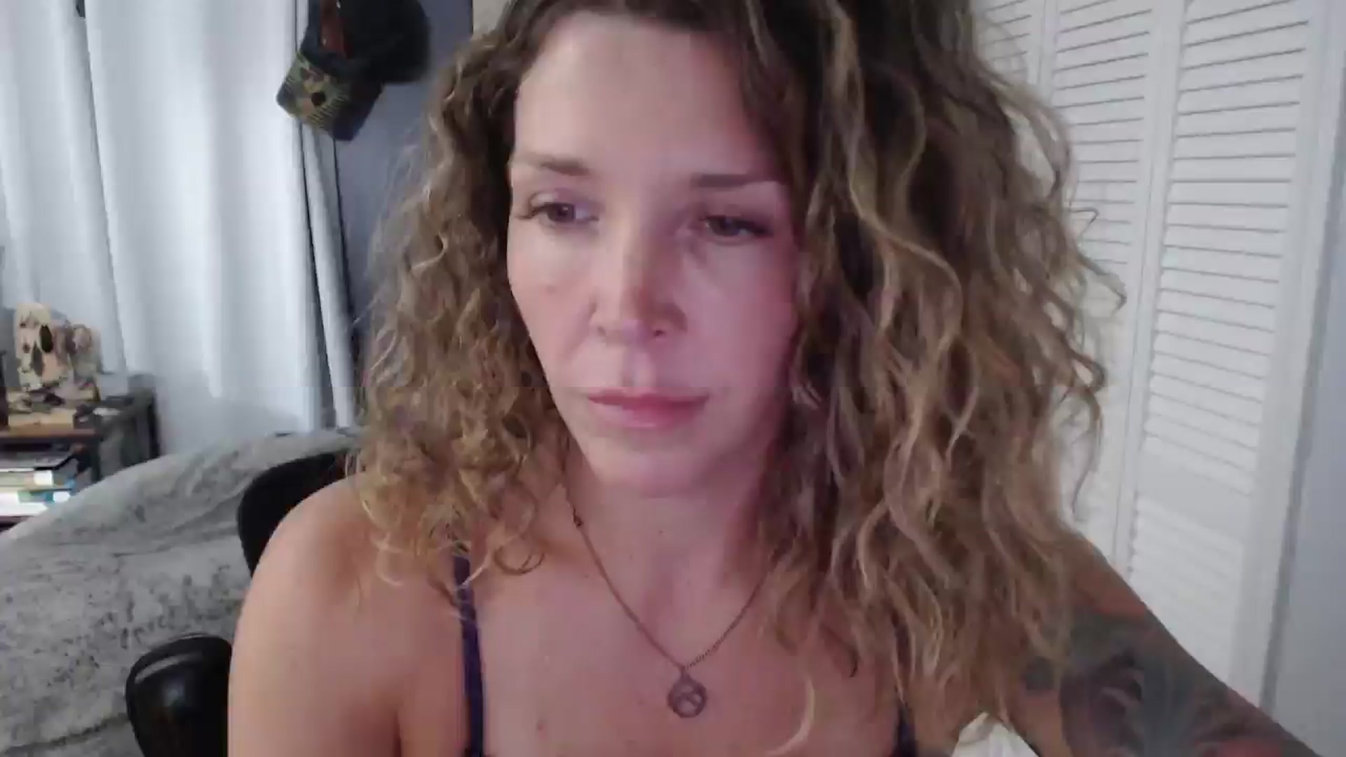 Gallery image thumbnail from HazelJane7's myfreecams stream on, 09/03/2025, 02:23 image 1 of 20