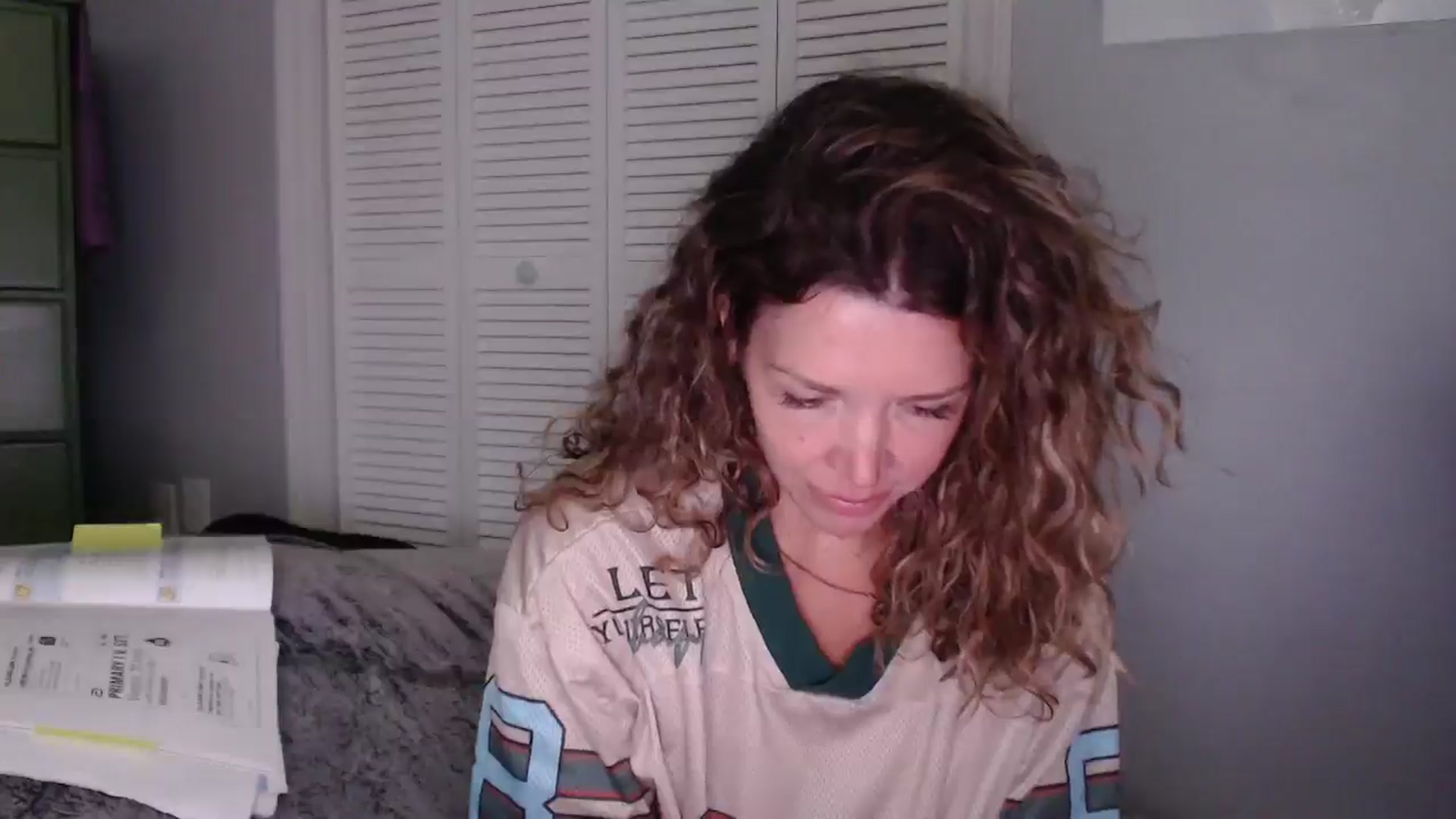 Gallery image thumbnail from HazelJane7's myfreecams stream on, 09/03/2025, 13:27 image 11 of 20