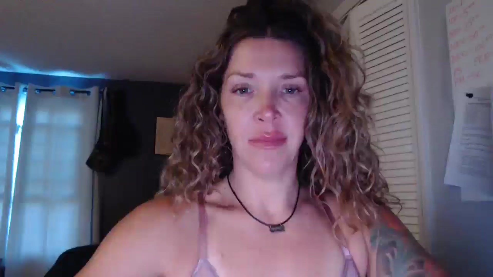 Gallery image thumbnail from HazelJane7's myfreecams stream on, 09/04/2025, 12:47 image 8 of 20