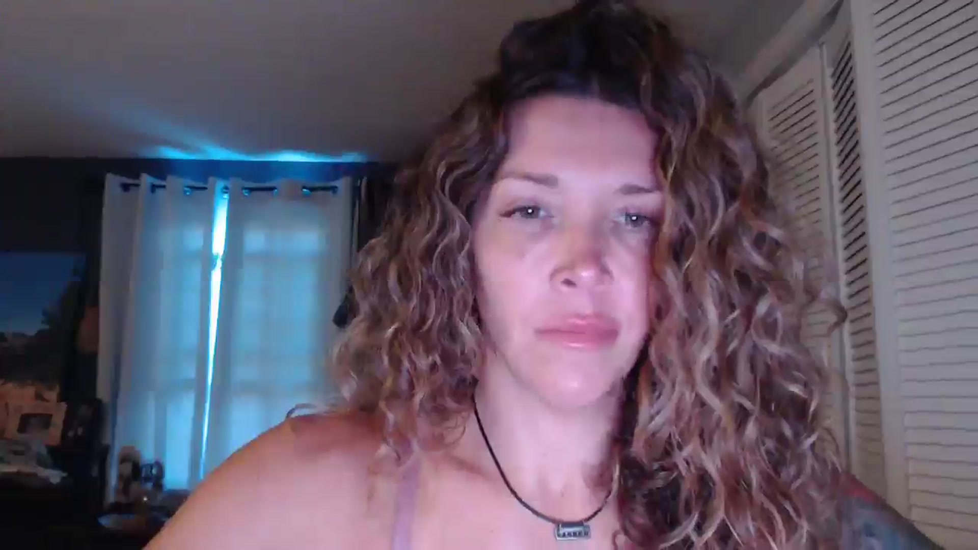 Gallery image thumbnail from HazelJane7's myfreecams stream on, 09/04/2025, 12:47 image 12 of 20