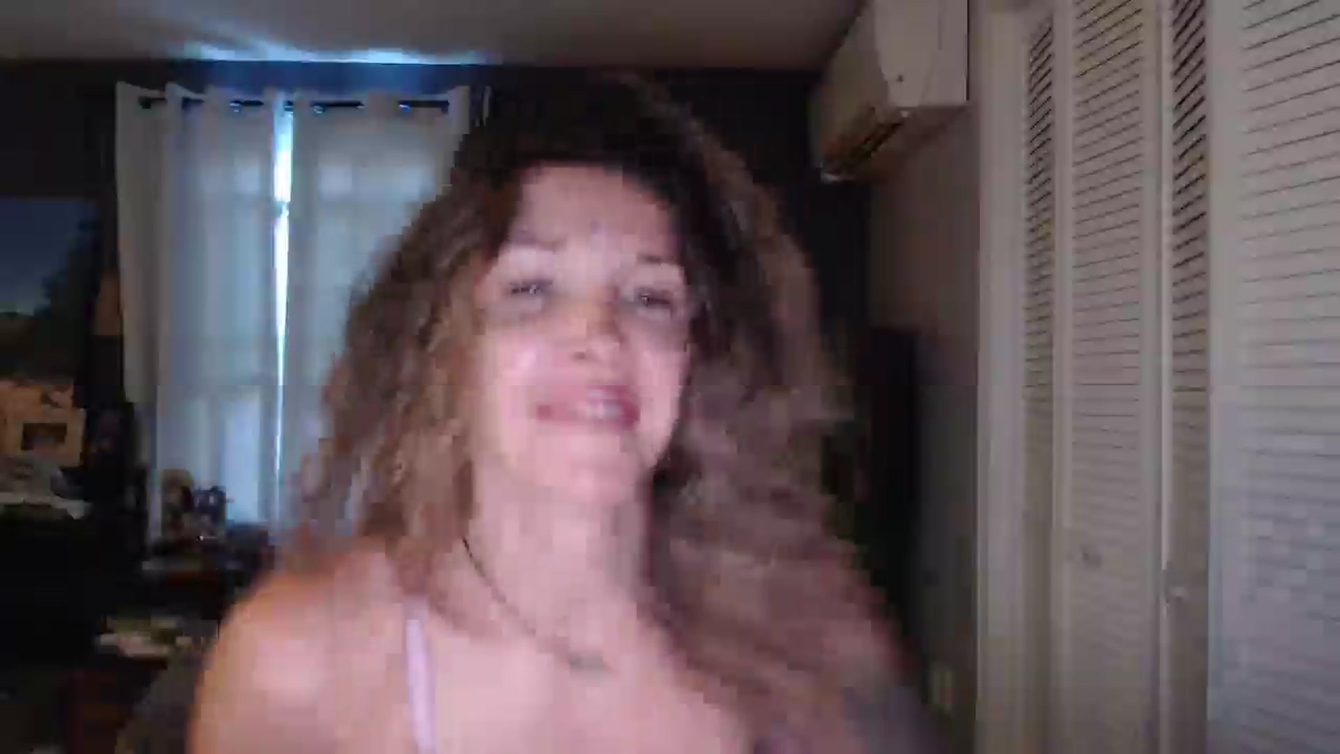 Gallery image thumbnail from HazelJane7's myfreecams stream on, 09/04/2025, 12:47 image 4 of 20