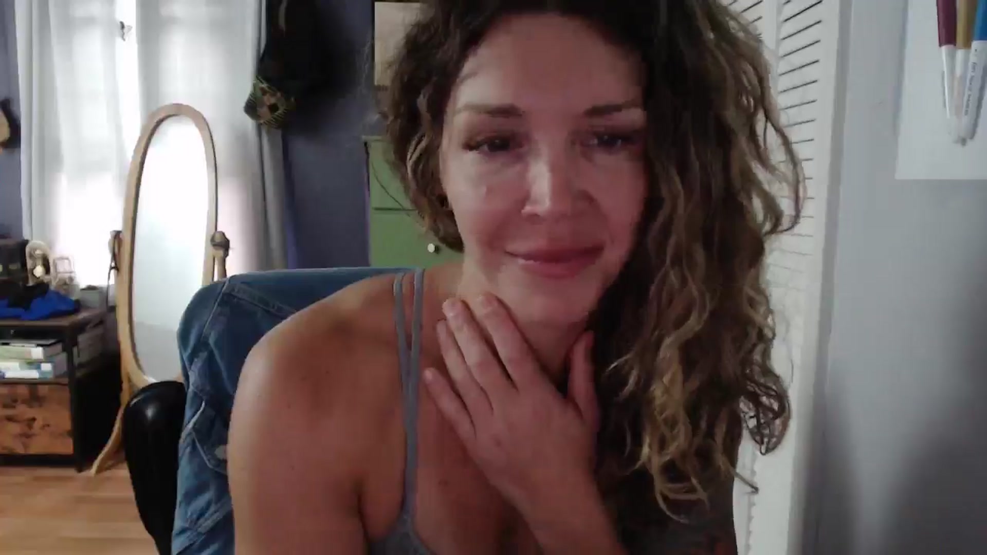 Gallery image thumbnail from HazelJane7's myfreecams stream on, 09/07/2025, 16:11 image 17 of 20