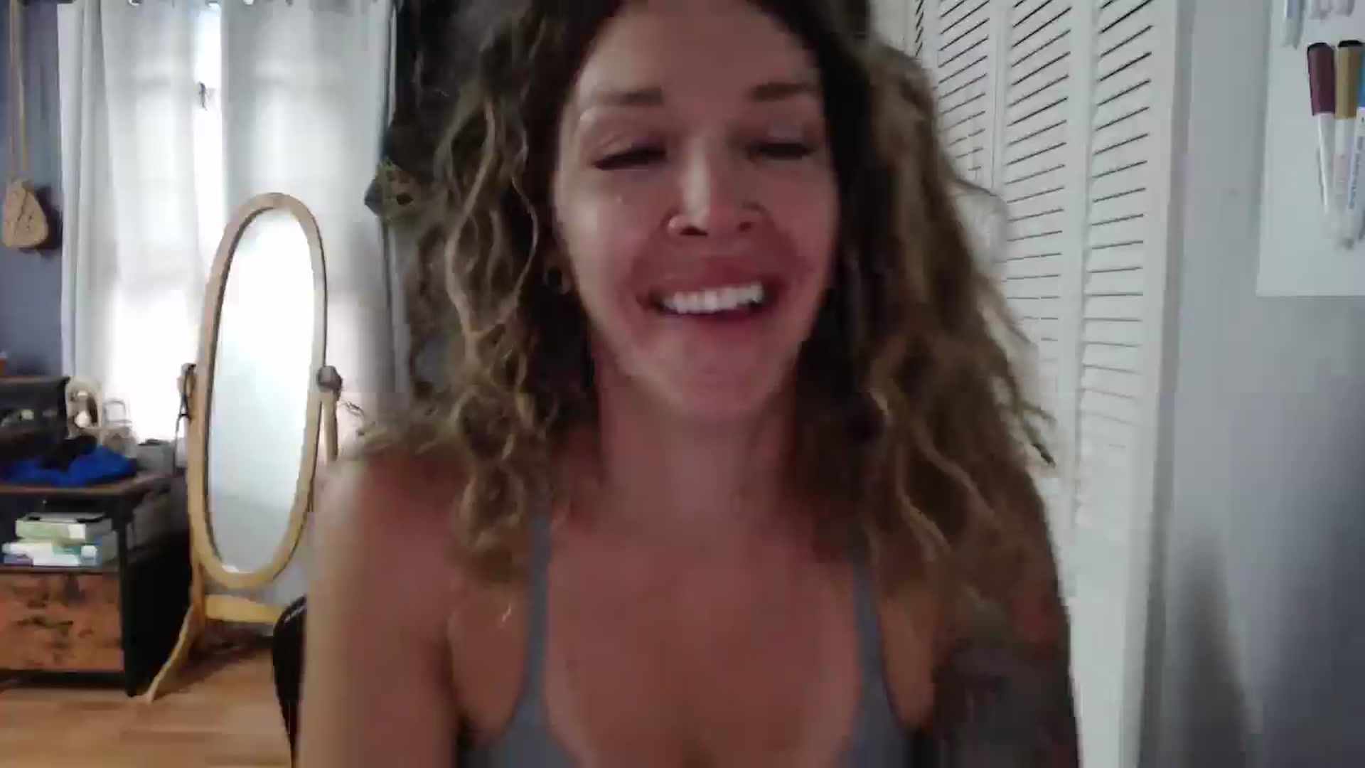 Gallery image thumbnail from HazelJane7's myfreecams stream on, 09/07/2025, 16:11 image 10 of 20