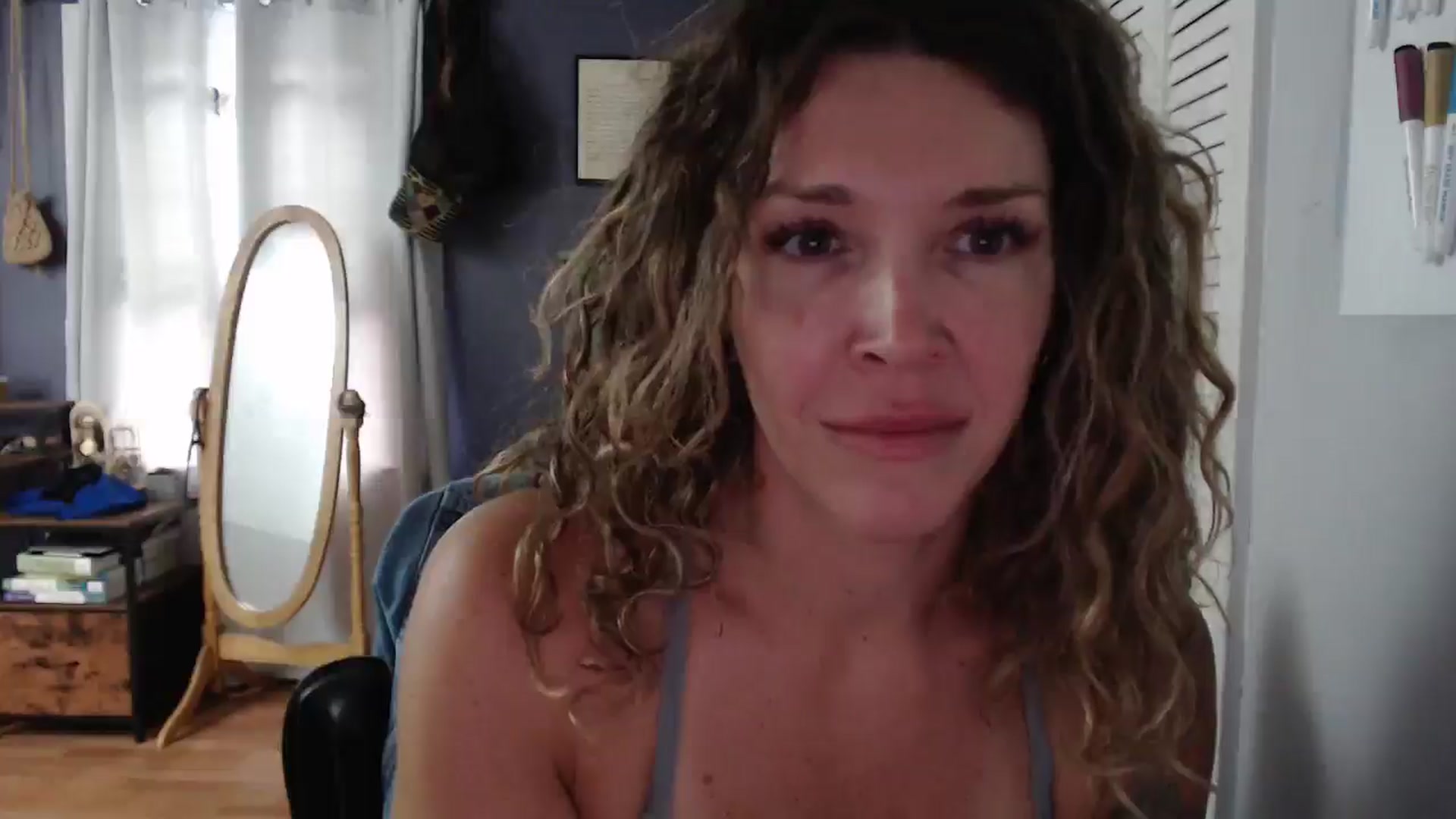 Gallery image thumbnail from HazelJane7's myfreecams stream on, 09/07/2025, 16:11 image 11 of 20