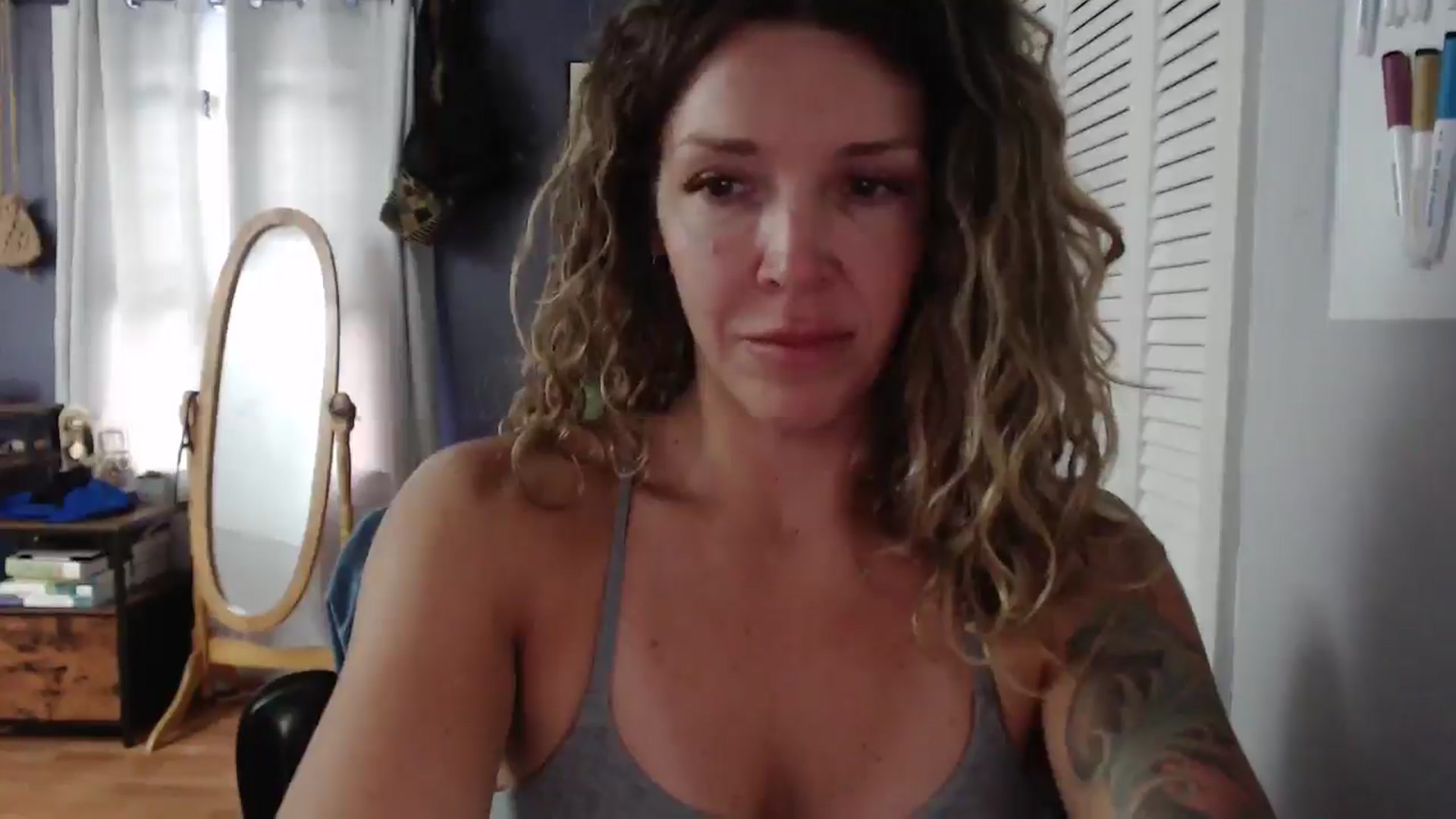 Gallery image thumbnail from HazelJane7's myfreecams stream on, 09/07/2025, 16:11 image 9 of 20