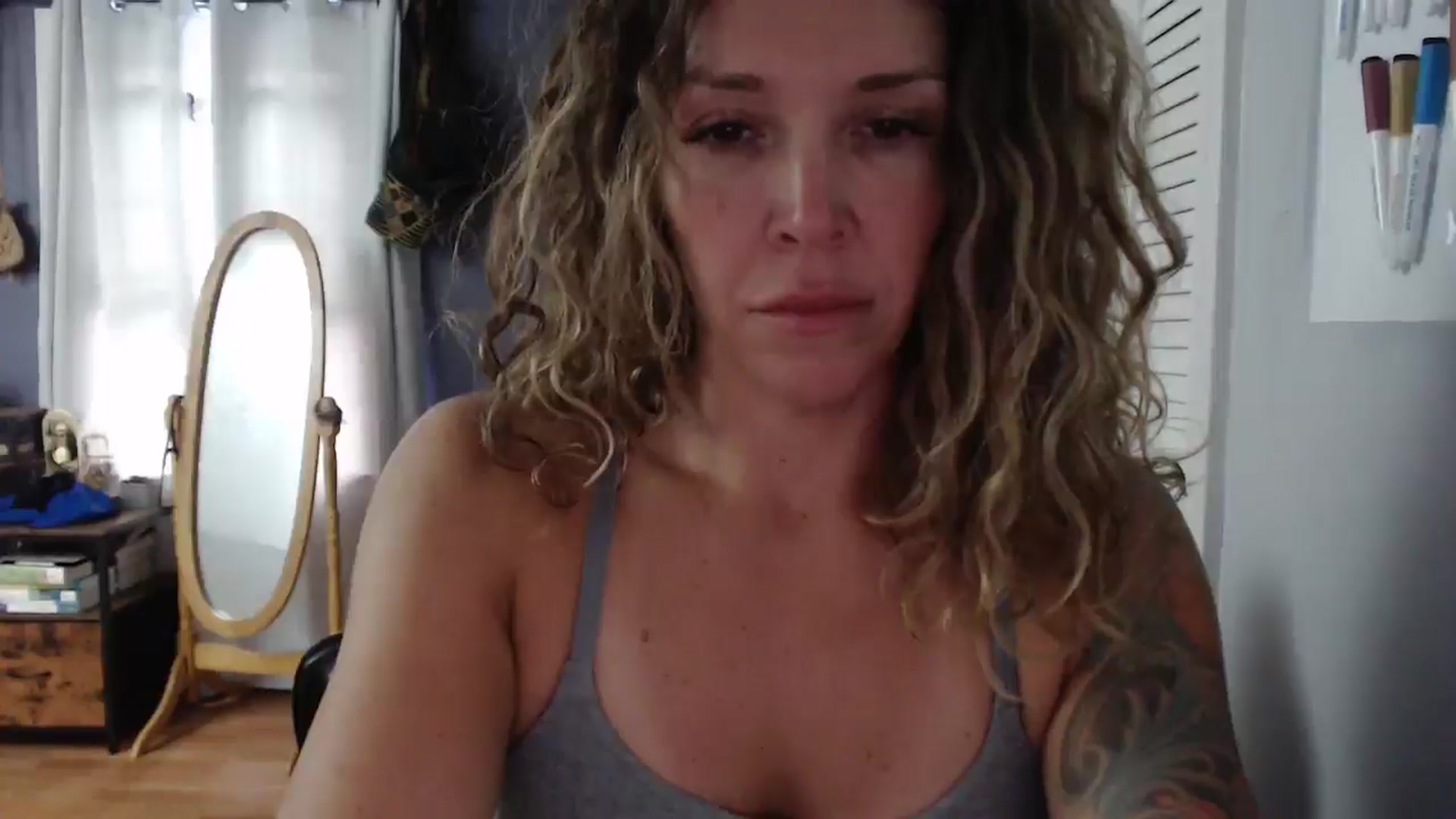 Gallery image thumbnail from HazelJane7's myfreecams stream on, 09/07/2025, 16:11 image 14 of 20
