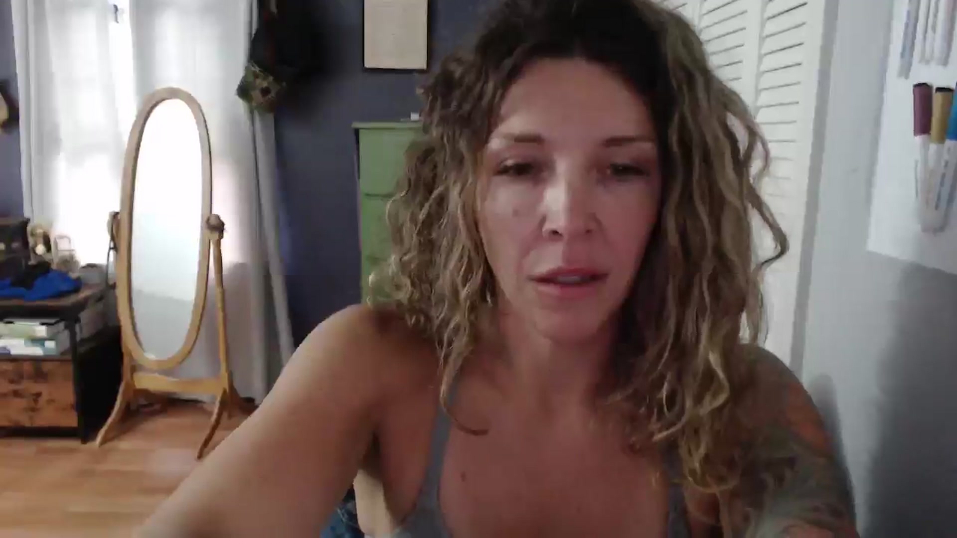 Gallery image thumbnail from HazelJane7's myfreecams stream on, 09/07/2025, 16:55 image 13 of 20