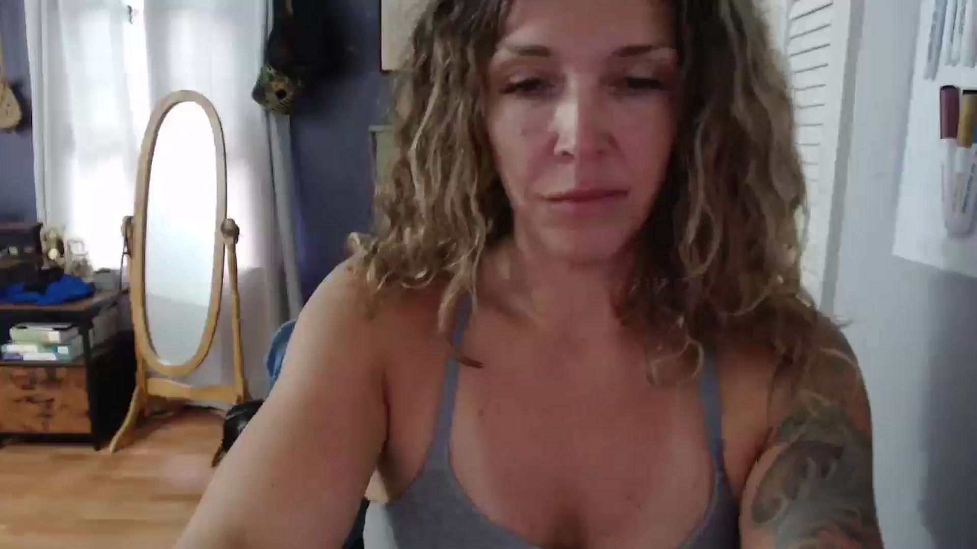 Gallery image thumbnail from HazelJane7's myfreecams stream on, 09/07/2025, 16:55 image 16 of 20
