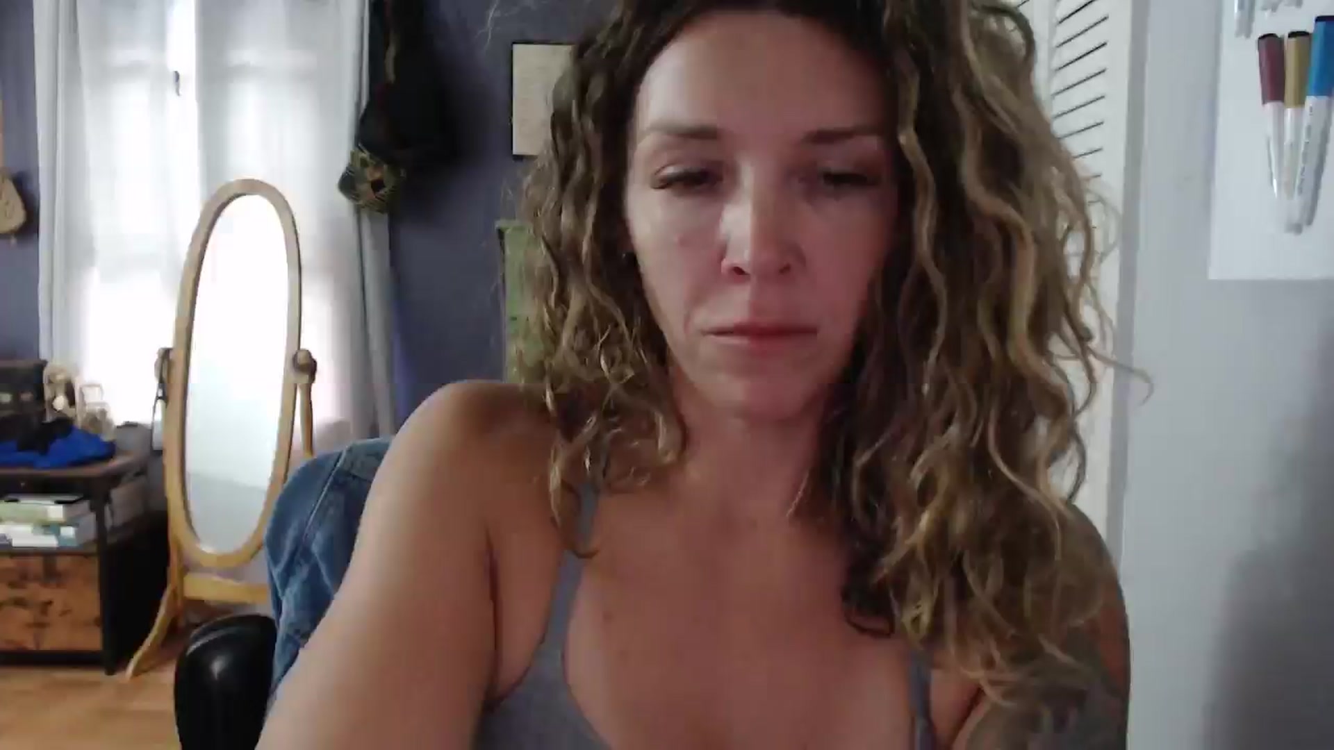 Gallery image thumbnail from HazelJane7's myfreecams stream on, 09/07/2025, 16:55 image 6 of 20