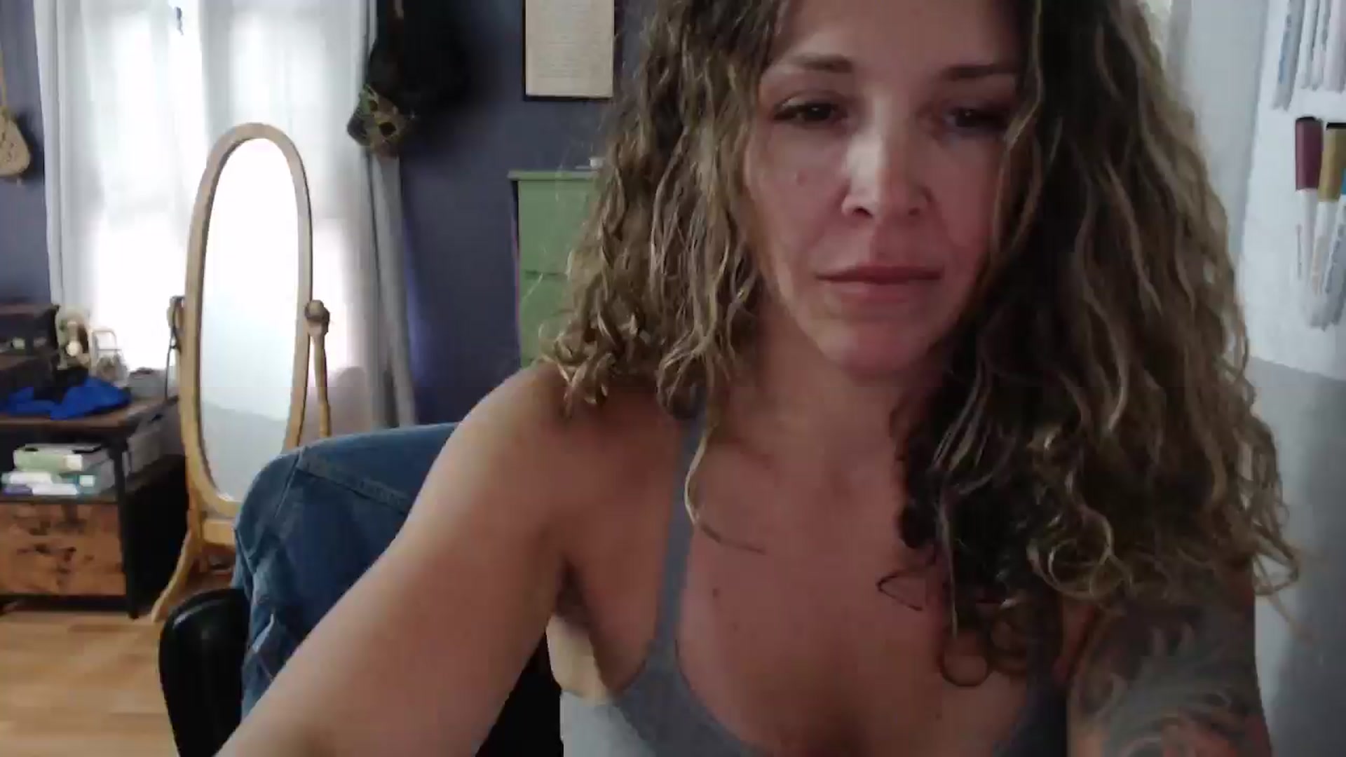 Gallery image thumbnail from HazelJane7's myfreecams stream on, 09/07/2025, 16:55 image 19 of 20