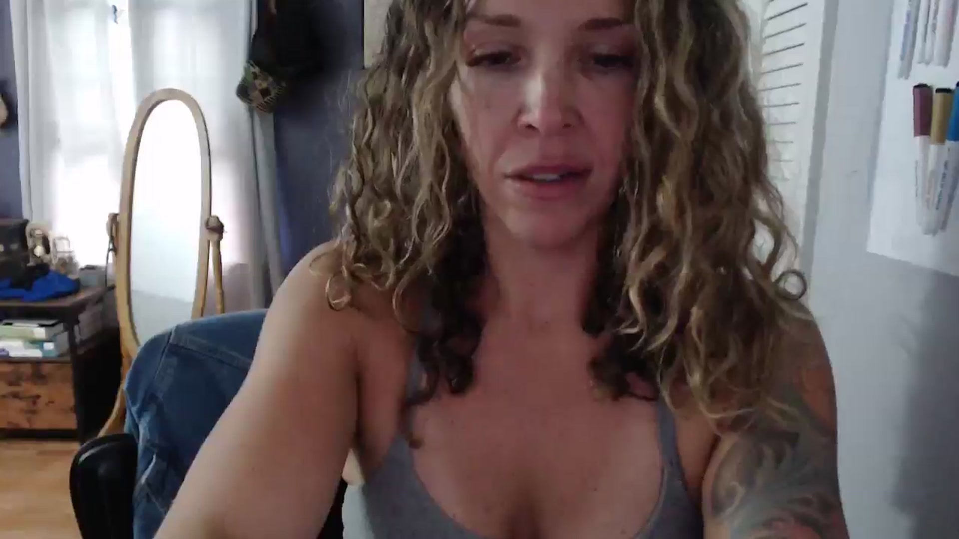 Gallery image thumbnail from HazelJane7's myfreecams stream on, 09/07/2025, 16:55 image 9 of 20