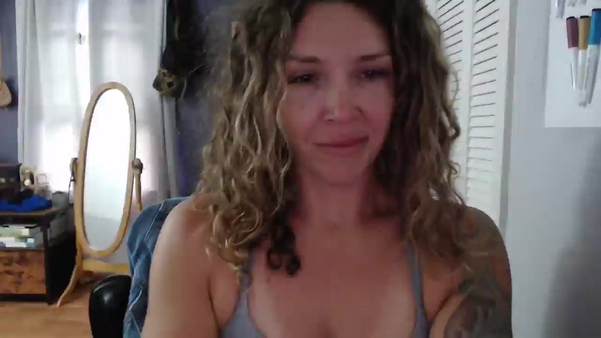Gallery image thumbnail from HazelJane7's myfreecams stream on, 09/07/2025, 16:55 image 1 of 20
