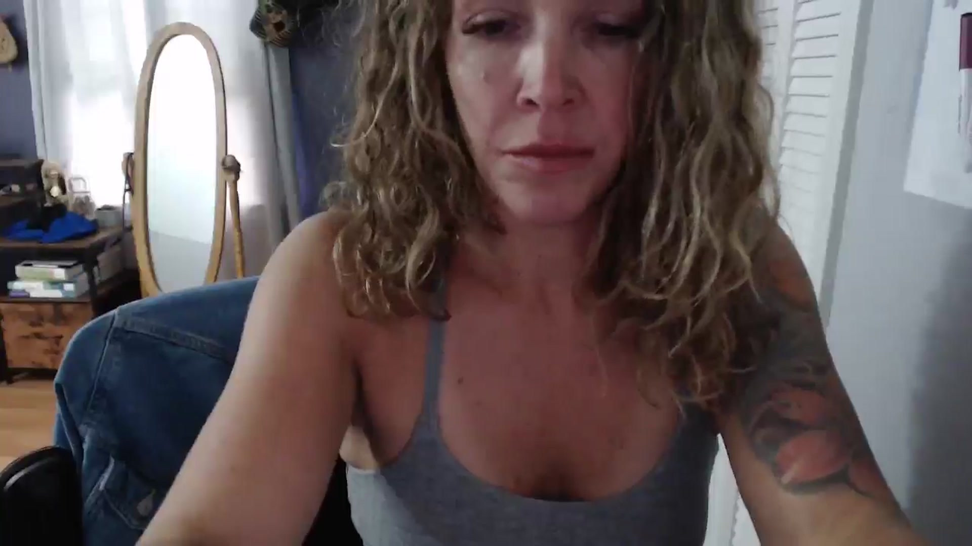 Gallery image thumbnail from HazelJane7's myfreecams stream on, 09/07/2025, 17:14 image 10 of 20
