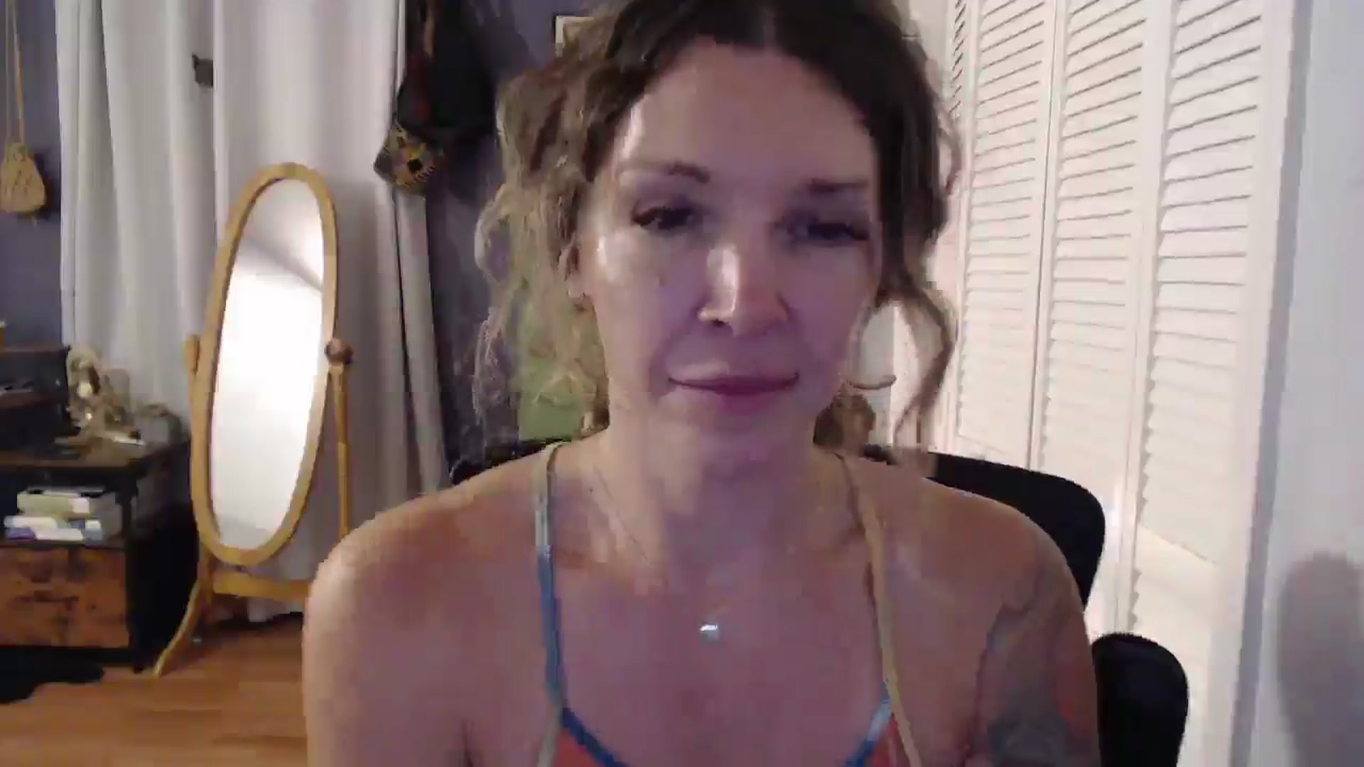 Gallery image thumbnail from HazelJane7's myfreecams stream on, 09/09/2025, 02:10 image 6 of 20