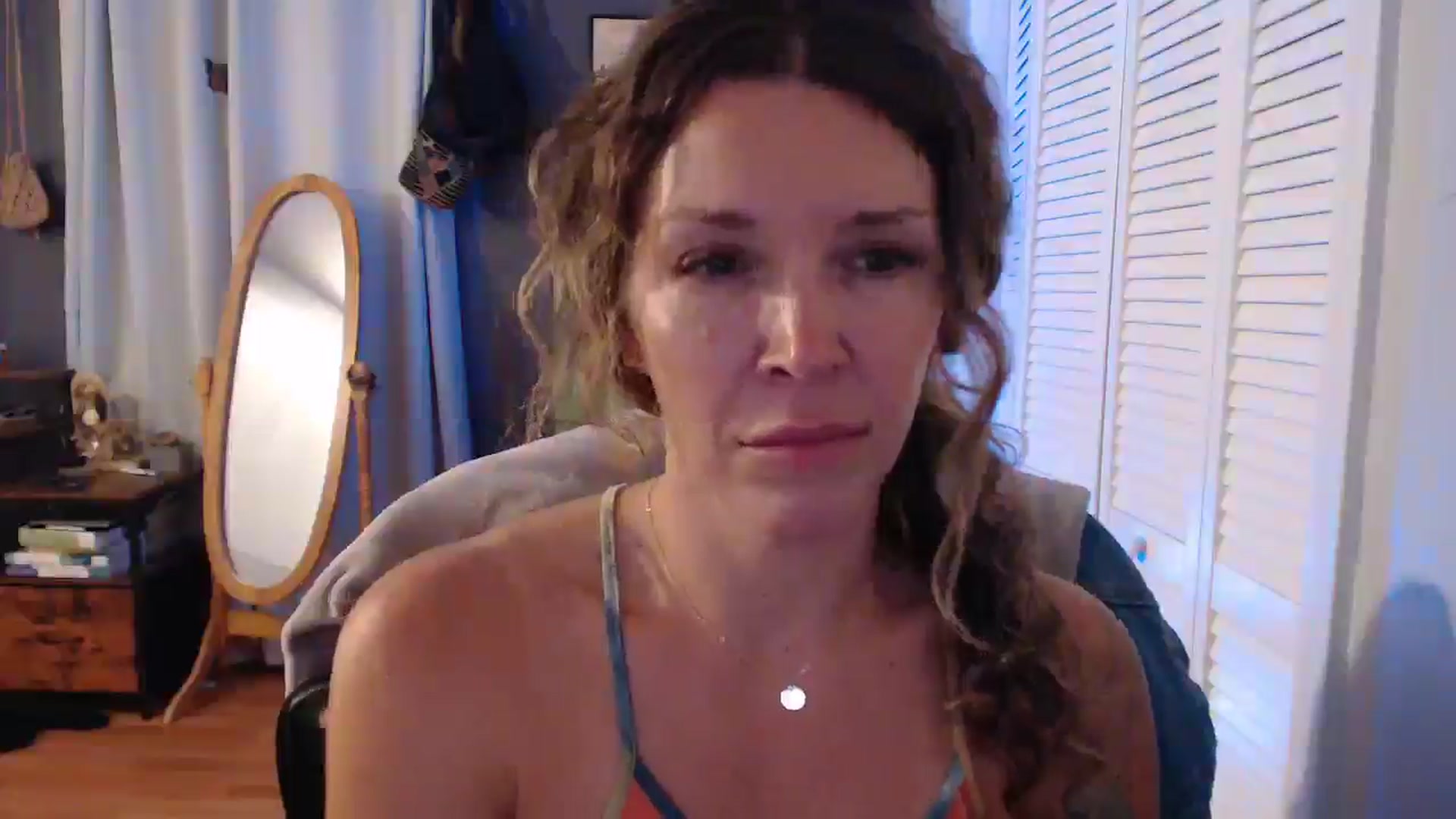 Gallery image thumbnail from HazelJane7's myfreecams stream on, 09/09/2025, 02:10 image 5 of 20