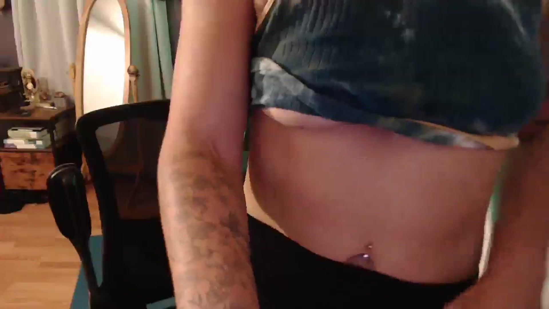 Gallery image thumbnail from HazelJane7's myfreecams stream on, 09/09/2025, 03:06 image 19 of 20