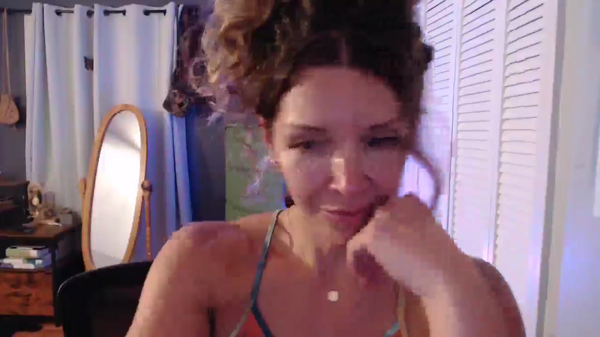 Gallery image thumbnail from HazelJane7's myfreecams stream on, 09/09/2025, 03:06 image 16 of 20