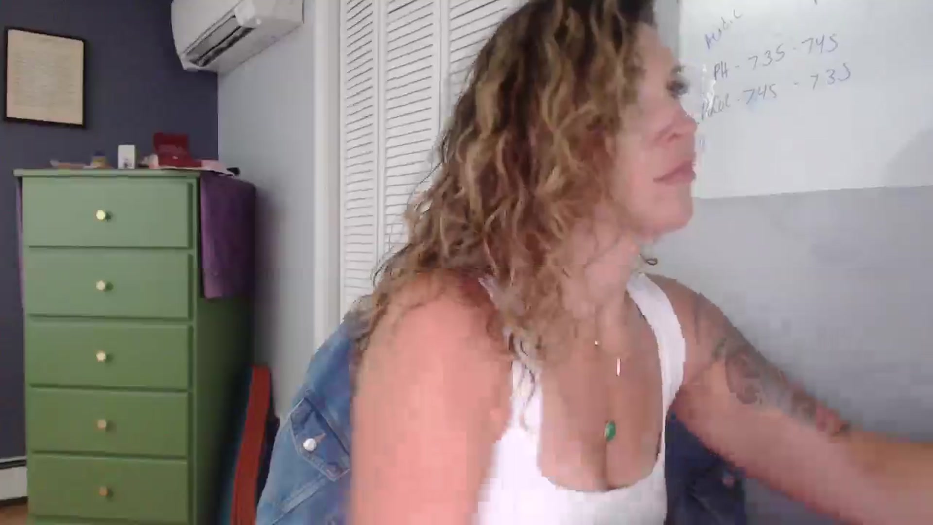 Gallery image thumbnail from HazelJane7's myfreecams stream on, 09/13/2025, 16:16 image 10 of 20