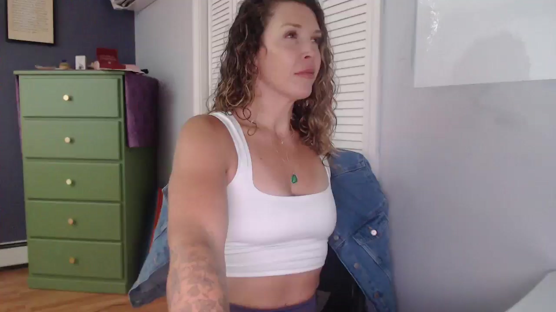 Gallery image thumbnail from HazelJane7's myfreecams stream on, 09/13/2025, 16:16 image 2 of 20