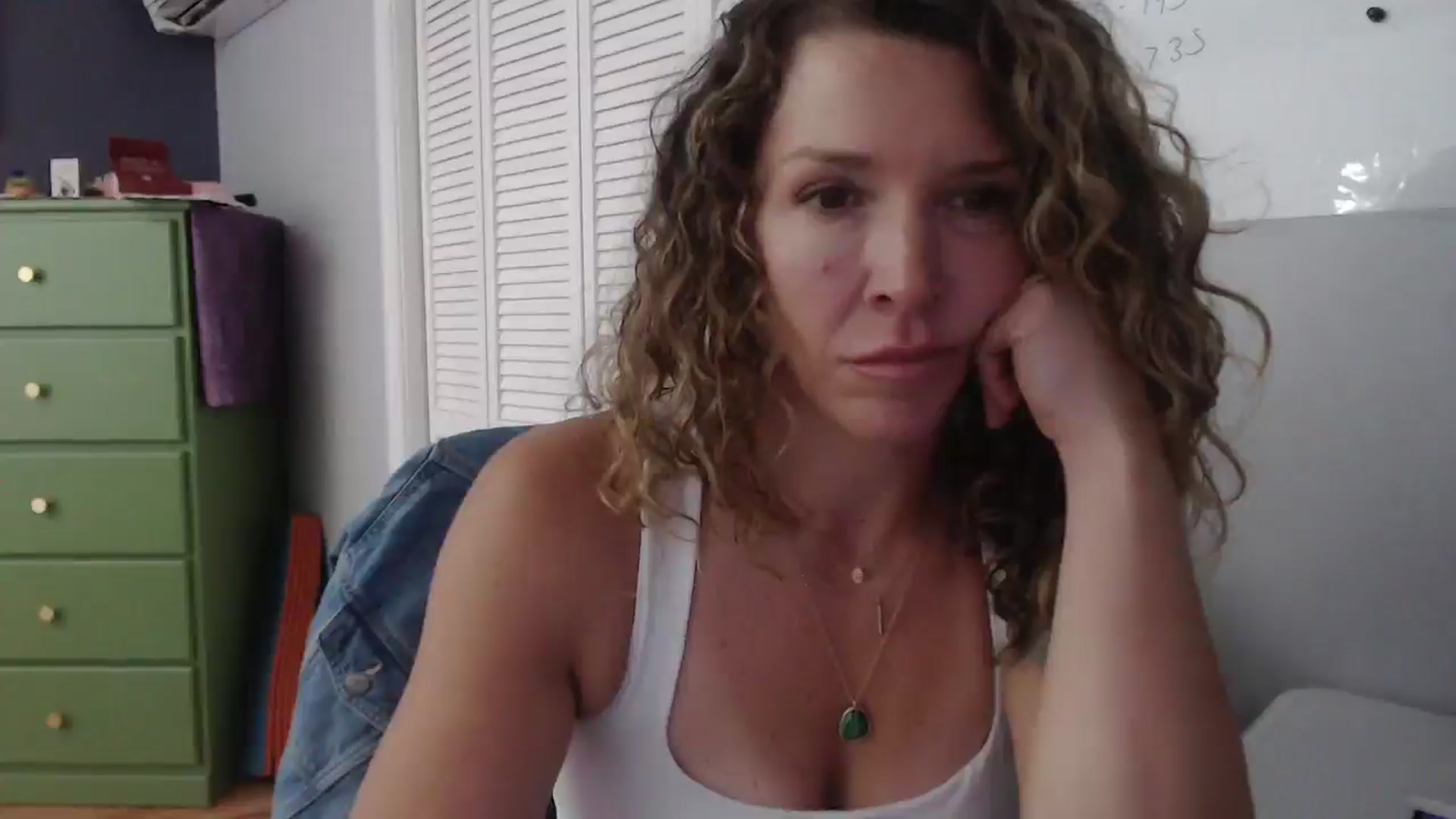 Gallery image thumbnail from HazelJane7's myfreecams stream on, 09/13/2025, 17:29 image 19 of 20