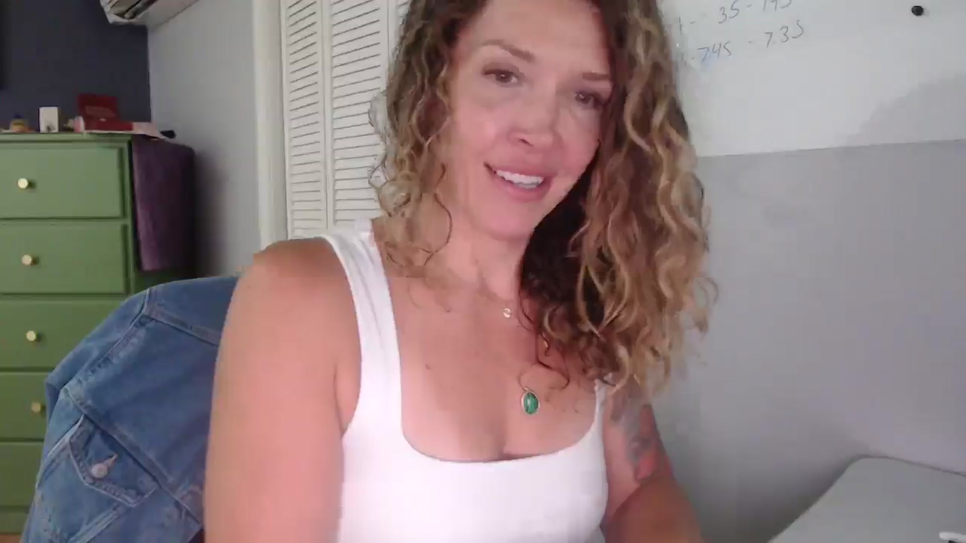 Gallery image thumbnail from HazelJane7's myfreecams stream on, 09/13/2025, 18:11 image 19 of 20