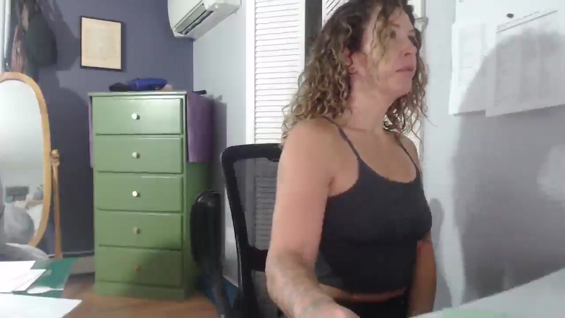 Gallery image thumbnail from HazelJane7's myfreecams stream on, 09/17/2025, 14:09 image 4 of 20