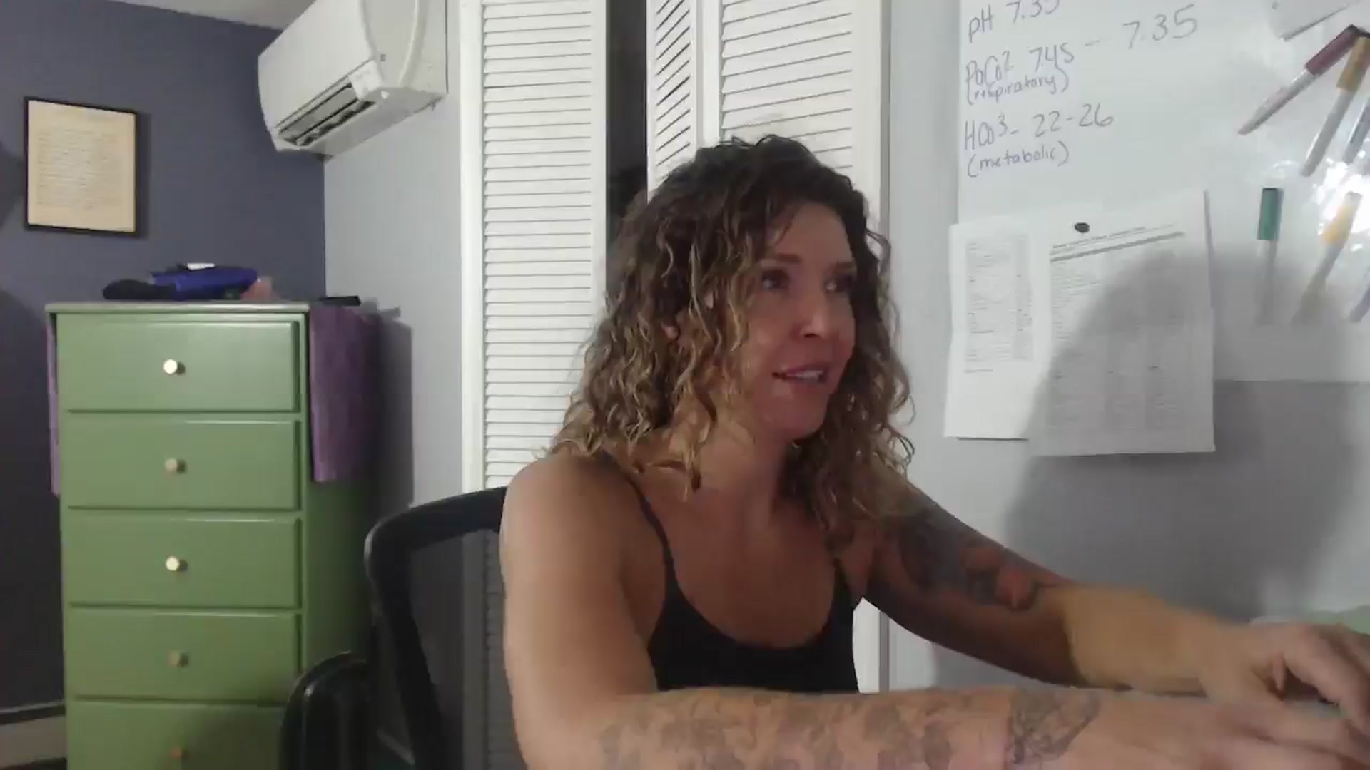 Gallery image thumbnail from HazelJane7's myfreecams stream on, 09/17/2025, 14:09 image 17 of 20