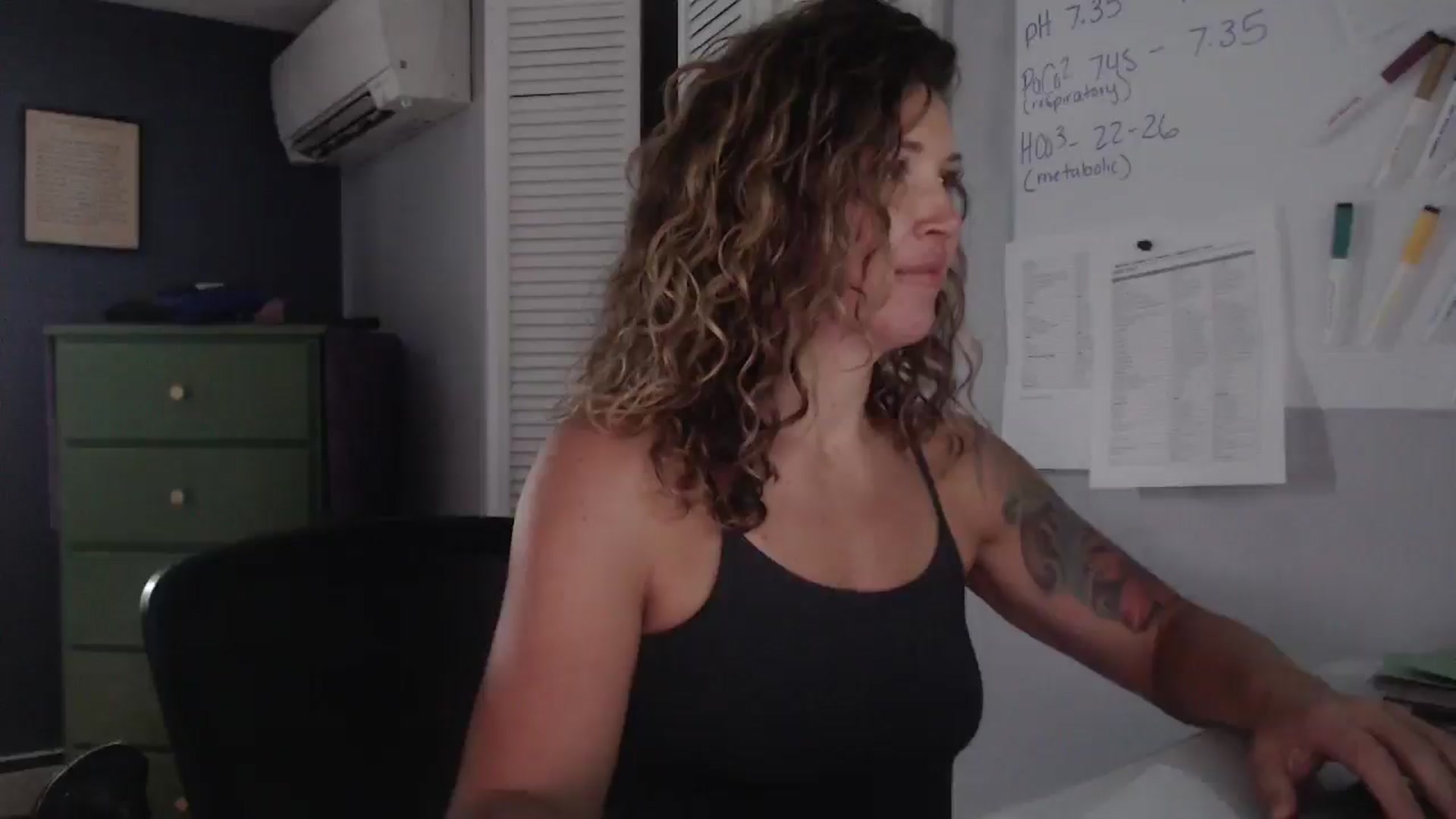 Gallery image thumbnail from HazelJane7's myfreecams stream on, 09/17/2025, 14:22 image 17 of 20