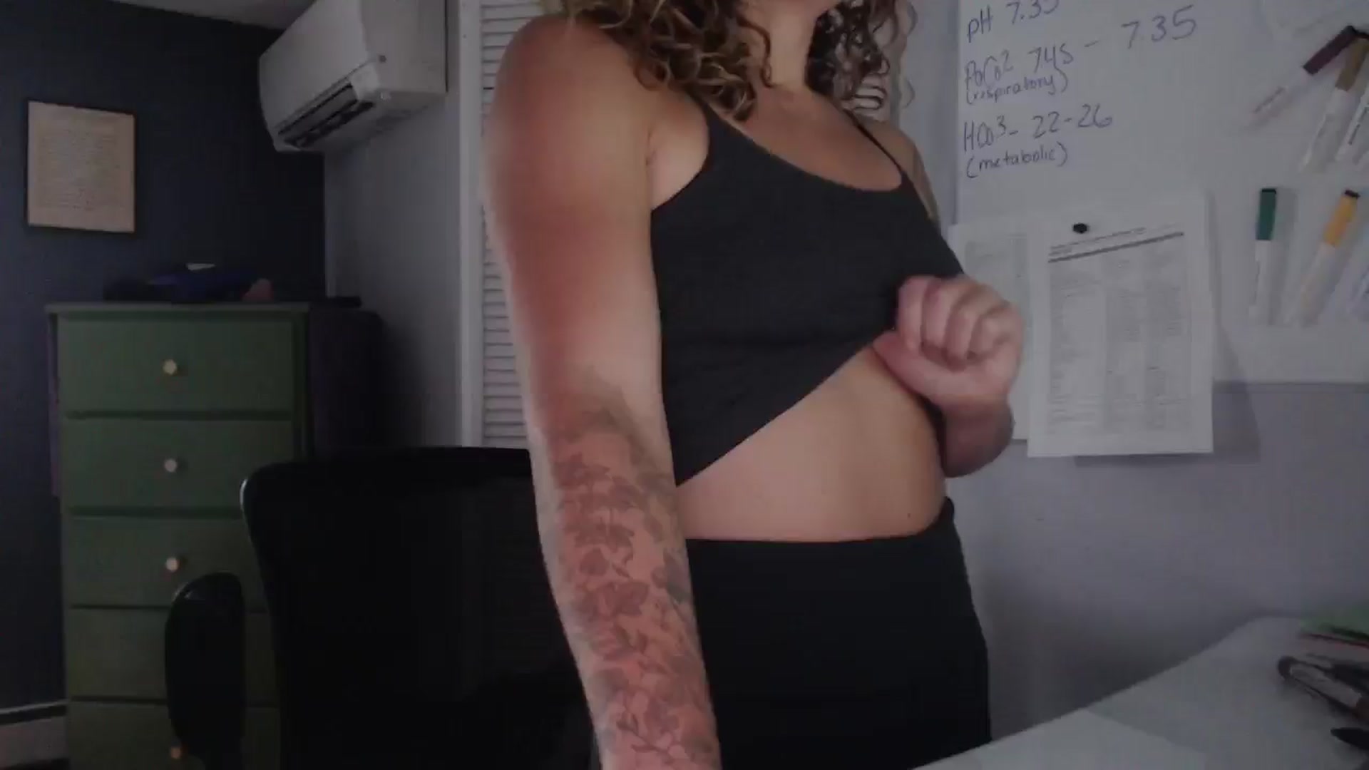 Gallery image thumbnail from HazelJane7's myfreecams stream on, 09/17/2025, 14:22 image 8 of 20