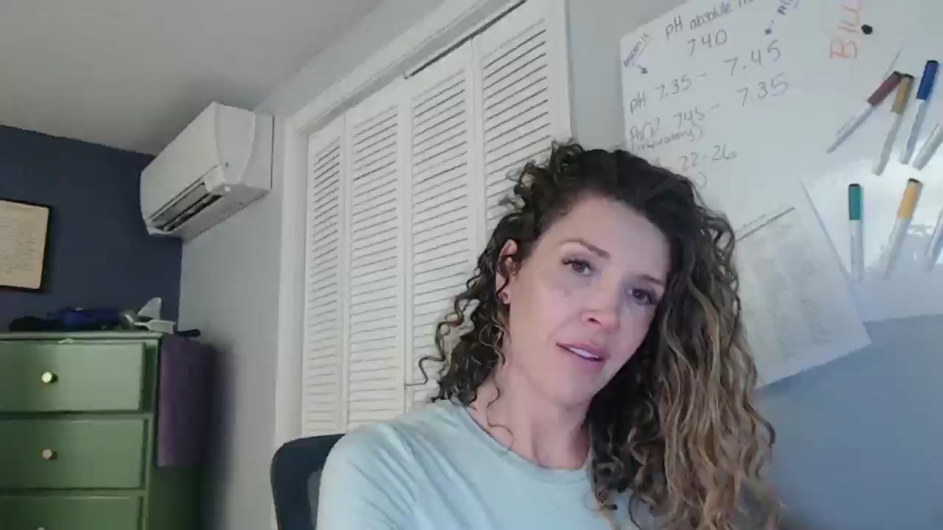 Gallery image thumbnail from HazelJane7's myfreecams stream on, 09/18/2025, 01:32 image 17 of 20