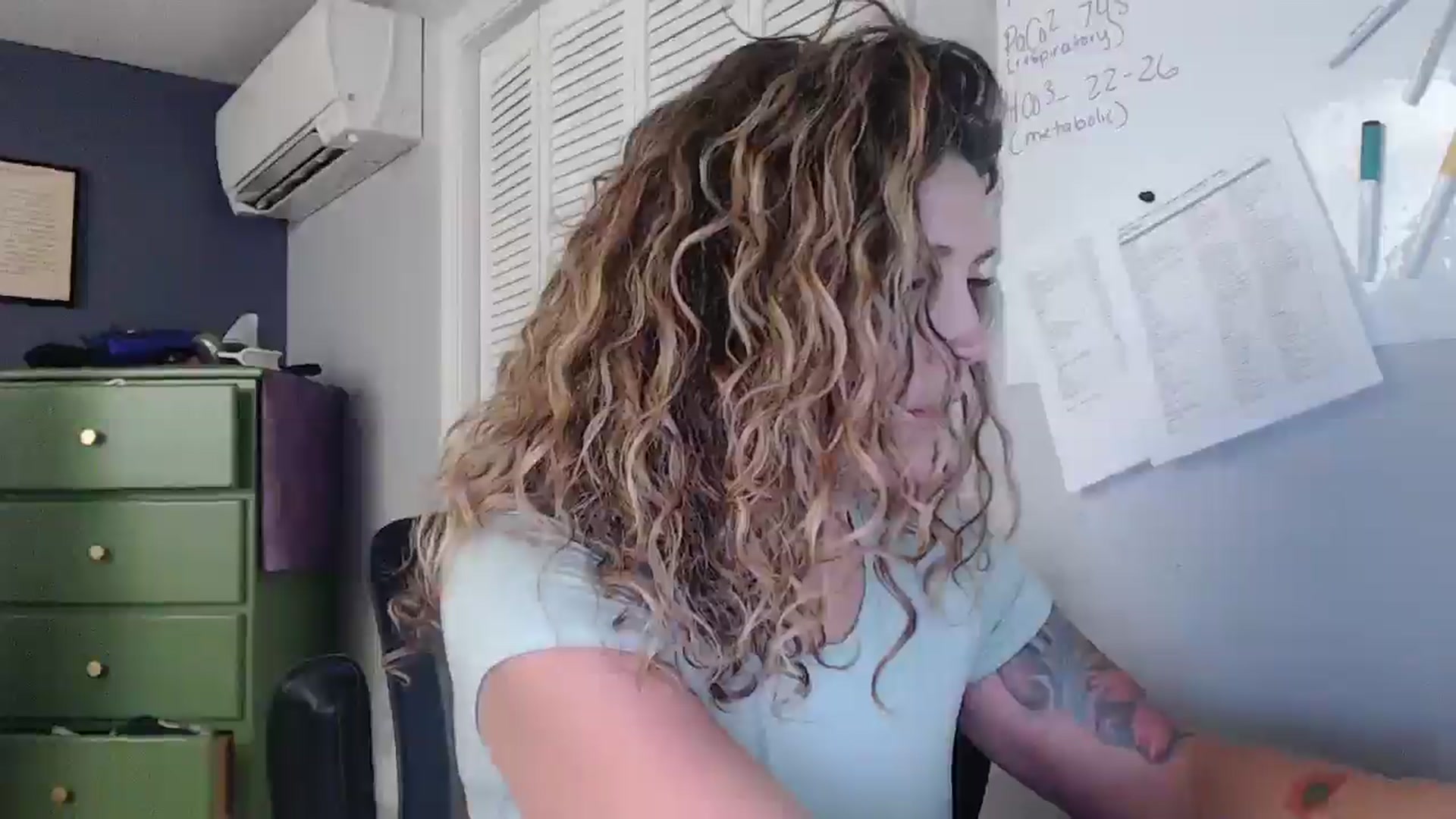 Gallery image thumbnail from HazelJane7's myfreecams stream on, 09/18/2025, 01:32 image 20 of 20