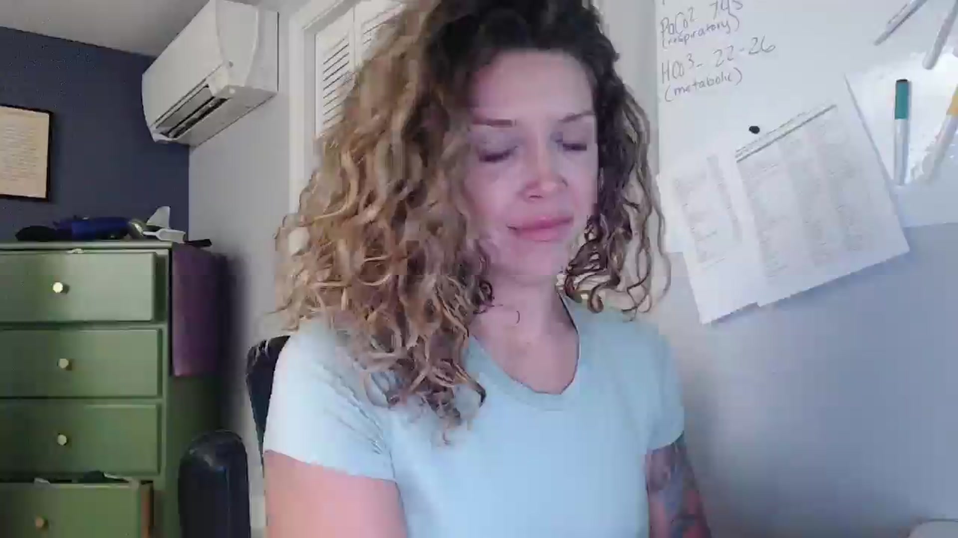 Gallery image thumbnail from HazelJane7's myfreecams stream on, 09/18/2025, 01:32 image 19 of 20