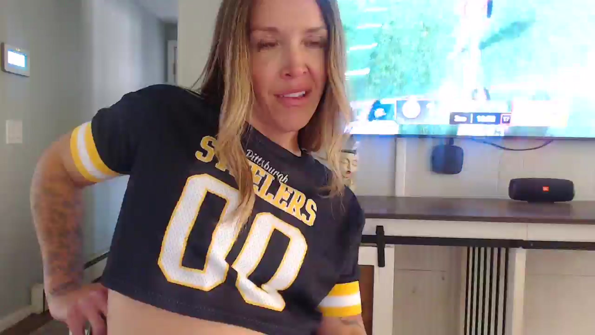 Gallery image thumbnail from HazelJane7's myfreecams stream on, 09/21/2025, 18:52 image 16 of 20