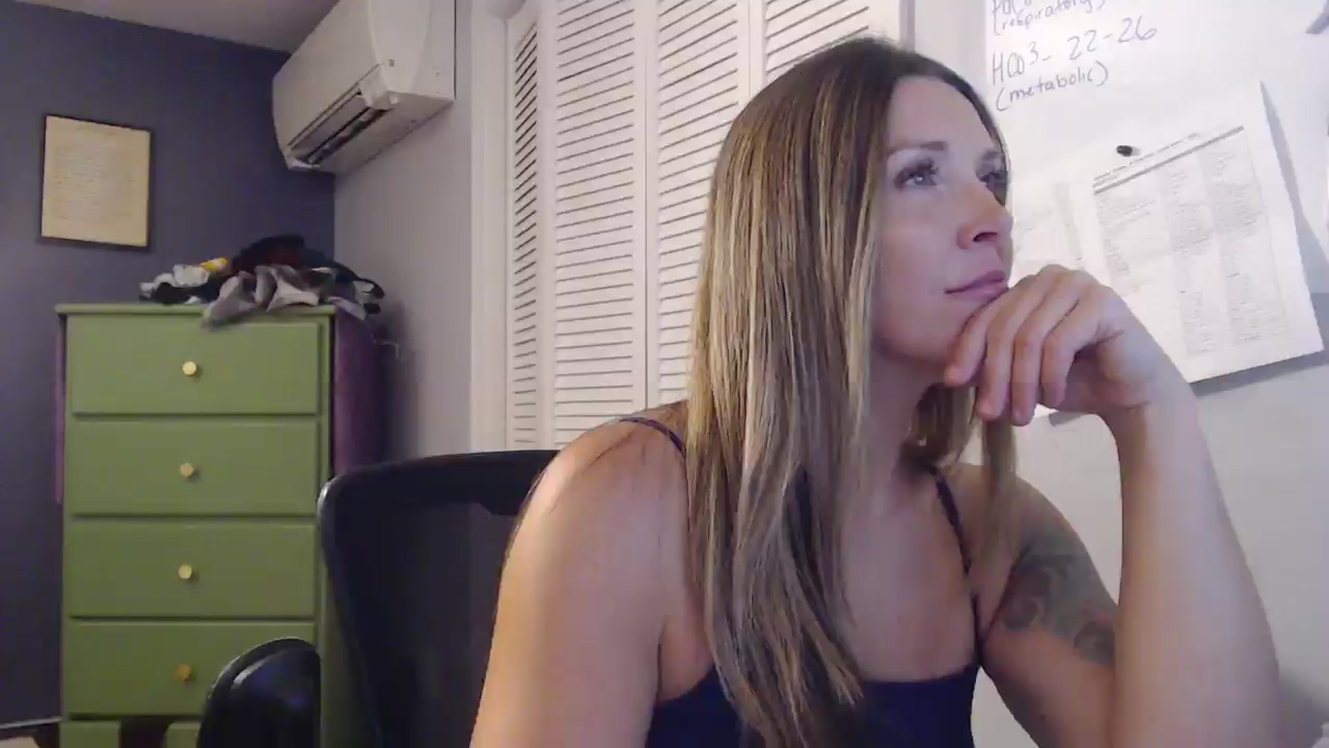 Gallery image thumbnail from HazelJane7's myfreecams stream on, 09/23/2025, 01:41 image 5 of 20