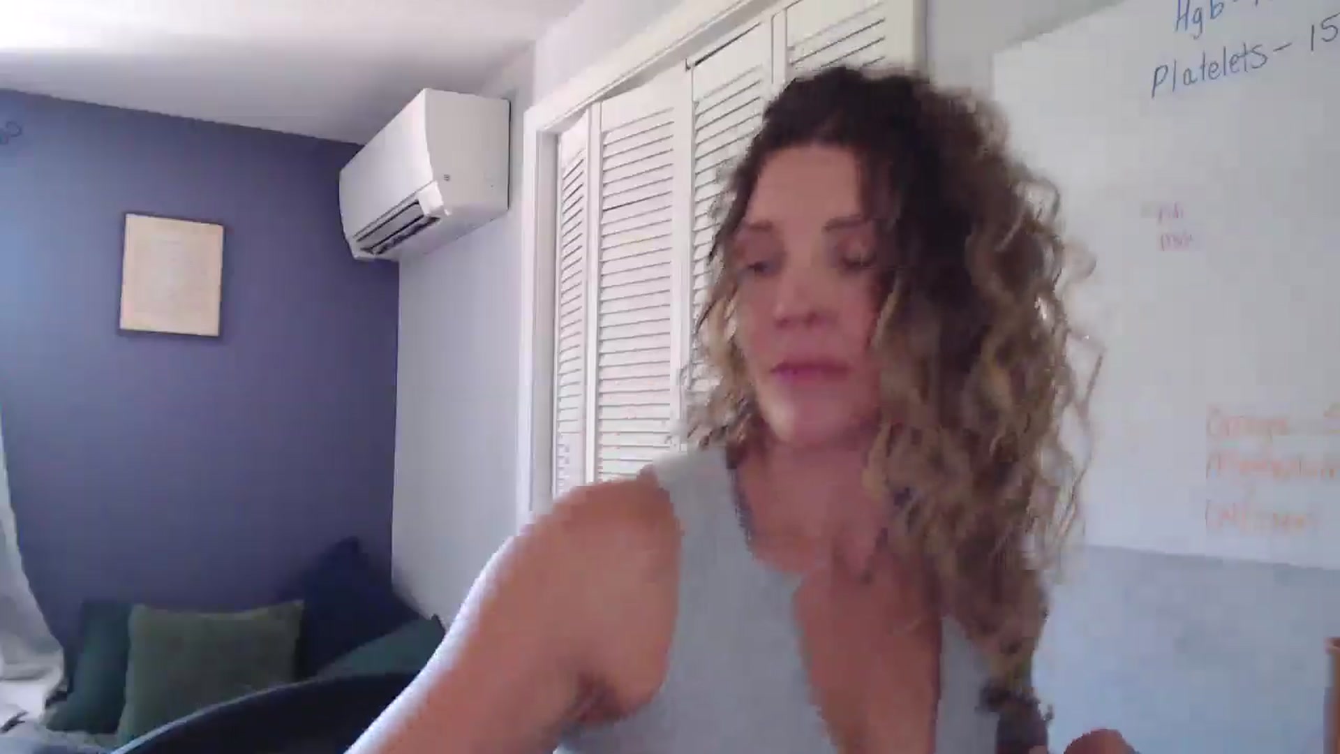 Gallery image thumbnail from HazelJane7's myfreecams stream on, 10/03/2025, 19:03 image 12 of 20