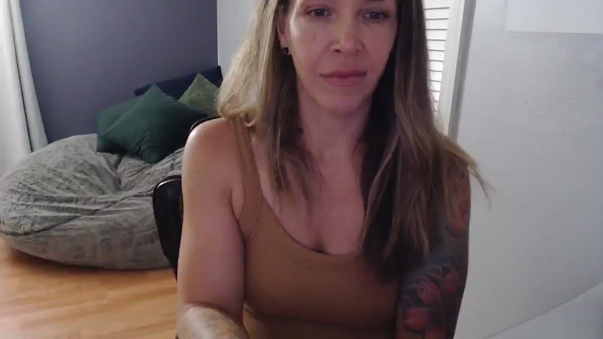 Gallery image thumbnail from HazelJane7's myfreecams stream on, 10/08/2025, 14:52 image 11 of 20