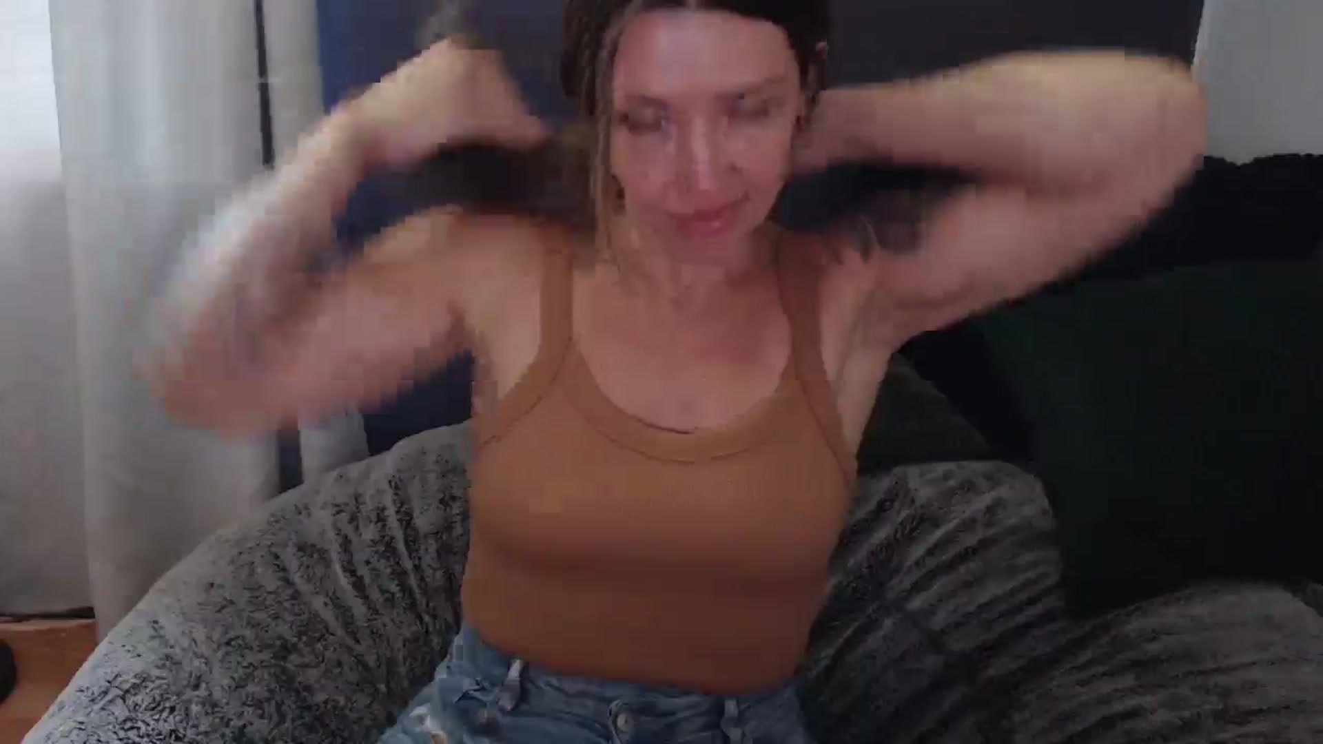 Gallery image thumbnail from HazelJane7's myfreecams stream on, 10/08/2025, 17:20 image 4 of 20