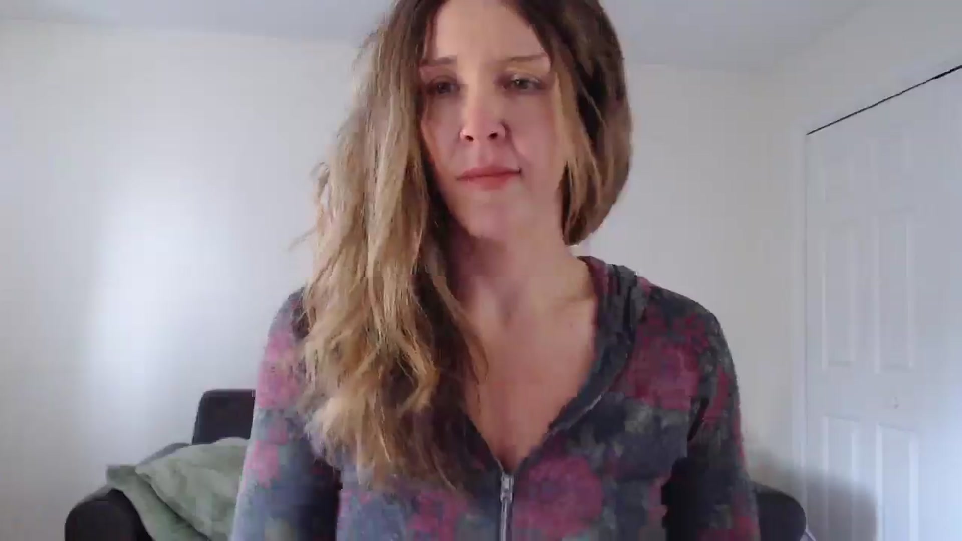 Gallery image thumbnail from HazelJane7's myfreecams stream on, 10/15/2025, 14:43 image 8 of 20