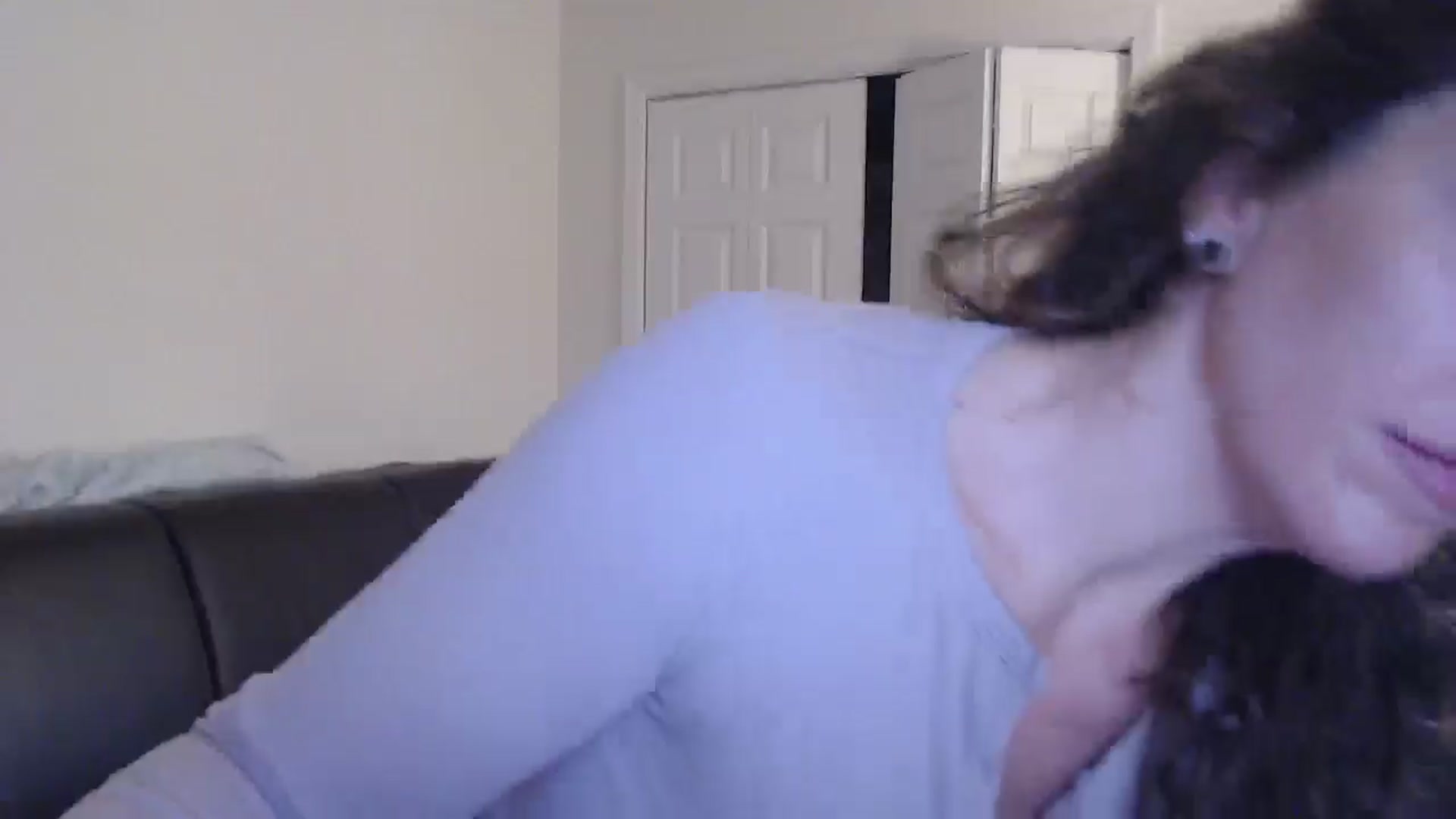 Gallery image thumbnail from HazelJane7's myfreecams stream on, 11/13/2025, 15:23 image 17 of 20