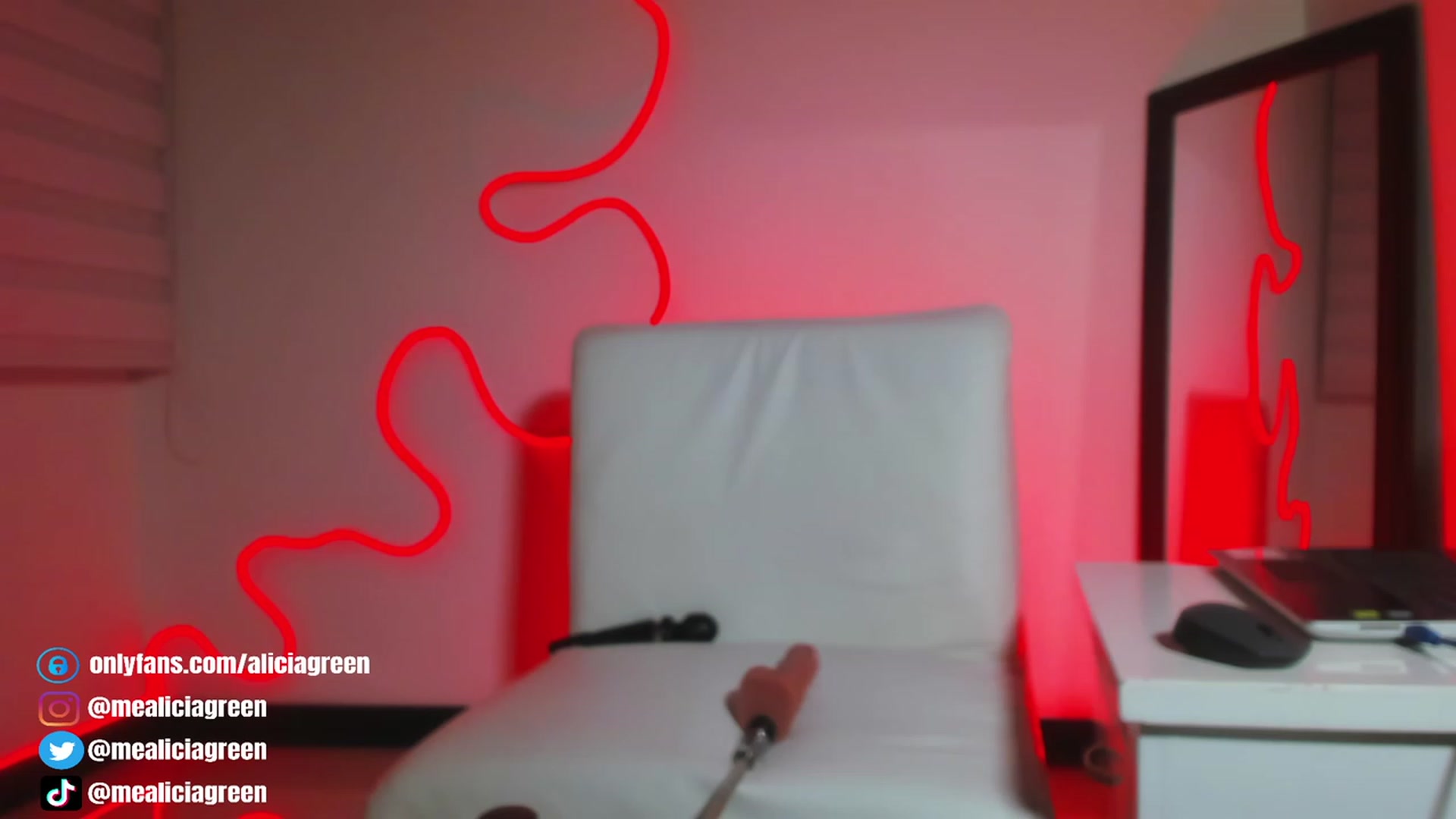 Gallery image thumbnail from HazelRadiance's myfreecams stream on, 09/27/2023, 04:58 image 9 of 20