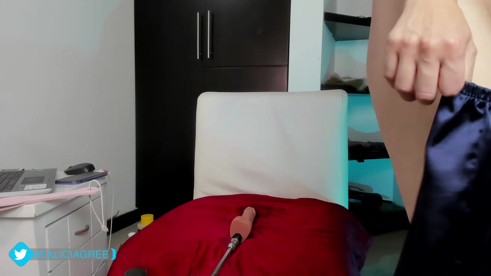 Gallery image thumbnail from HazelRadiance's myfreecams stream on, 03/08/2024, 16:36 image 18 of 20