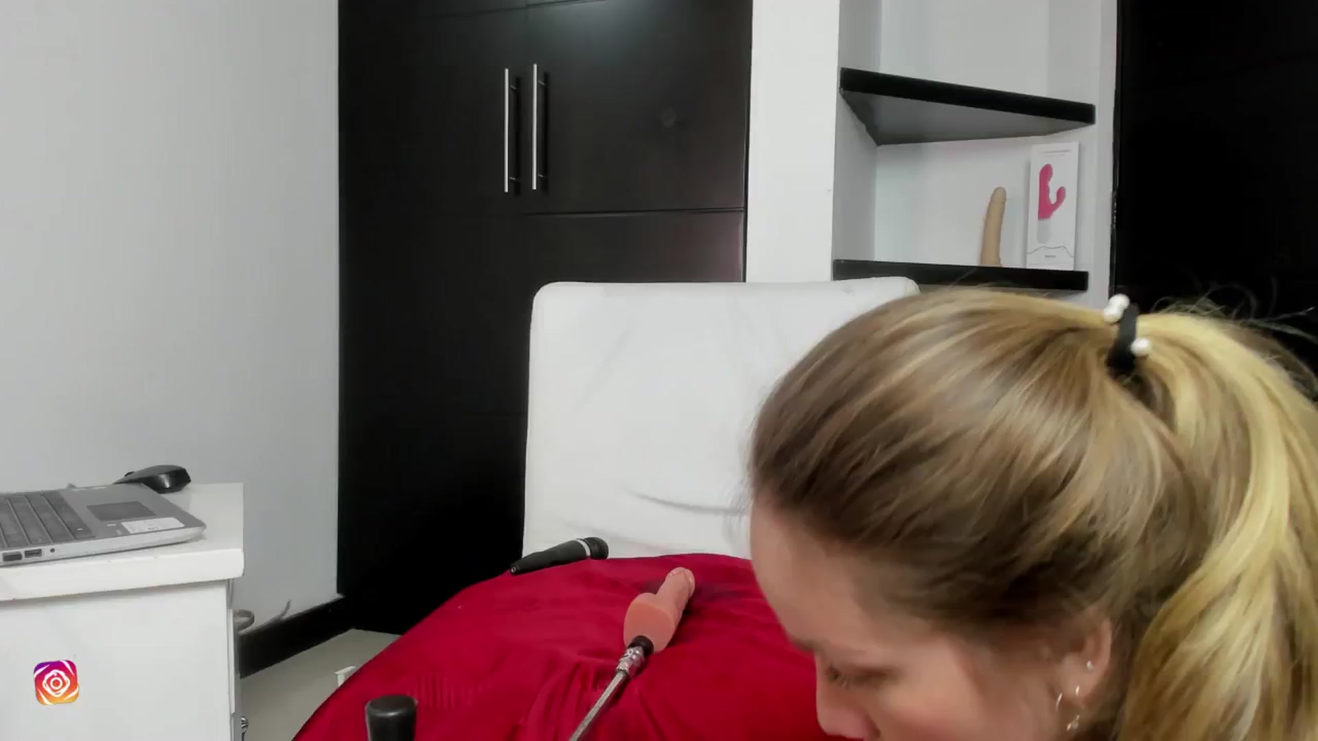Gallery image thumbnail from HazelRadiance's myfreecams stream on, 04/27/2024, 01:29 image 13 of 20