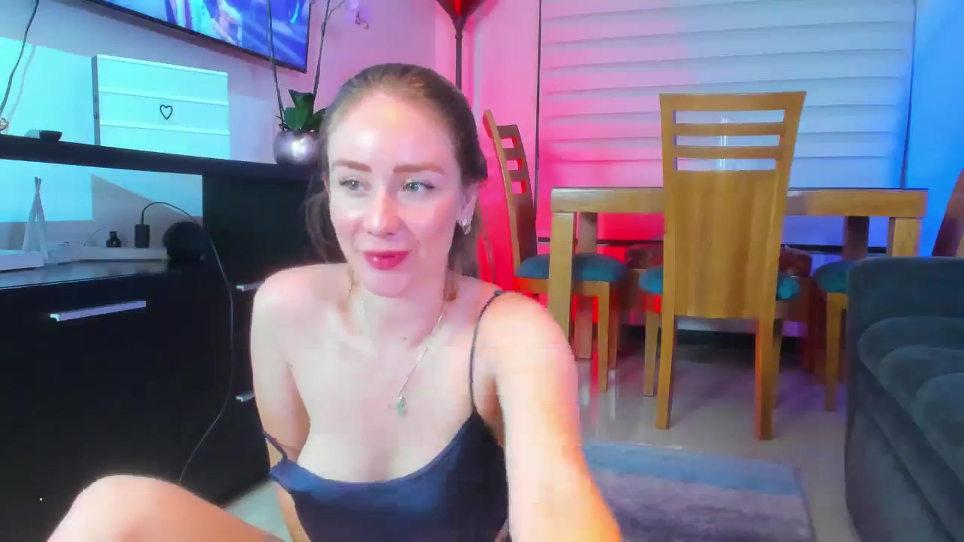 Gallery image thumbnail from HazelRadiance's myfreecams stream on, 08/31/2025, 02:22 image 7 of 20