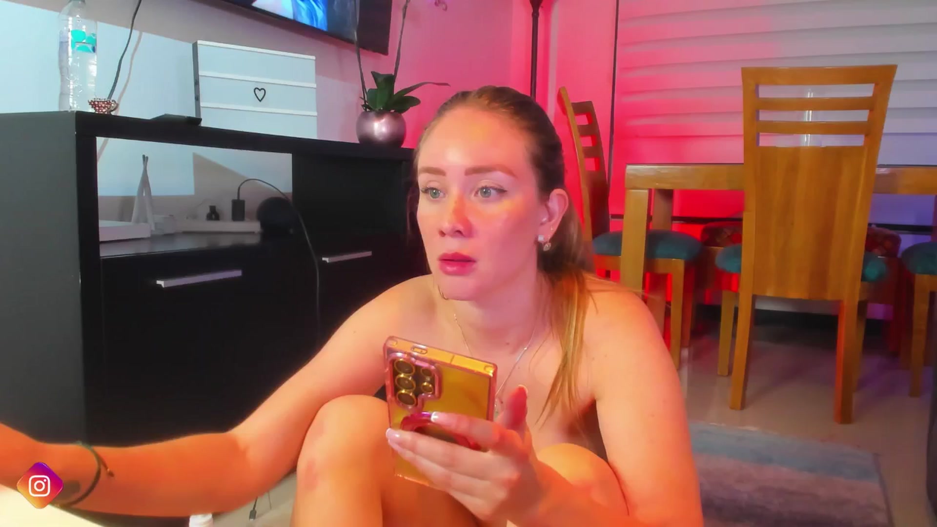 Gallery image thumbnail from HazelRadiance's myfreecams stream on, 08/31/2025, 03:05 image 8 of 20