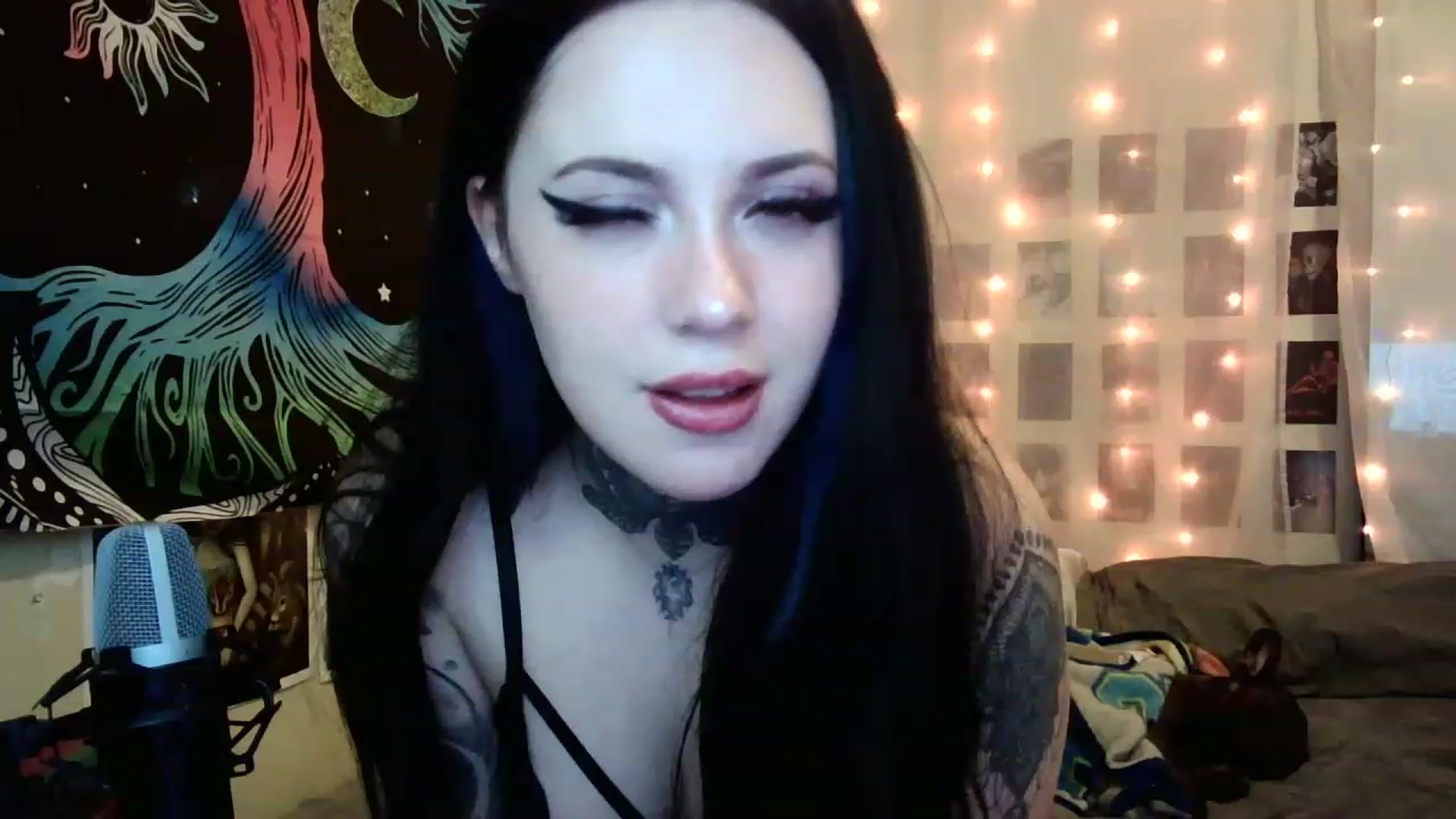 Gallery image thumbnail from HazelSimco's myfreecams stream on, 12/12/2022, 10:17 image 9 of 20