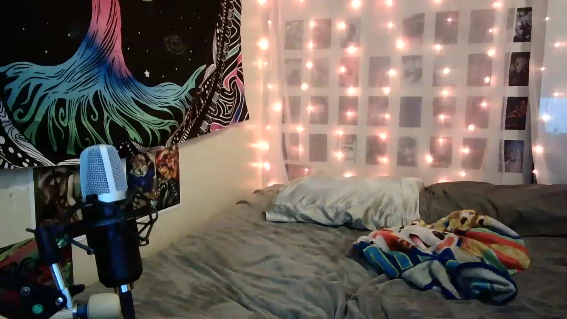 Gallery image thumbnail from HazelSimco's myfreecams stream on, 12/12/2022, 10:17 image 12 of 20