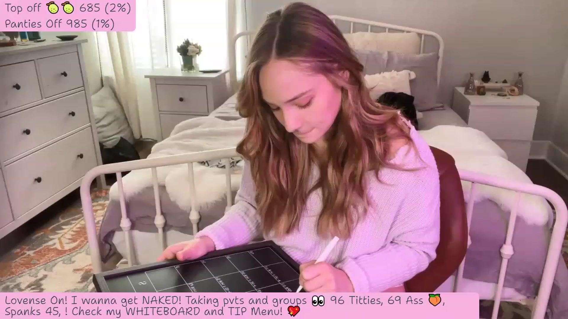 Gallery image thumbnail from HazelTaylorX's myfreecams stream on, 03/01/2023, 20:56 image 19 of 20