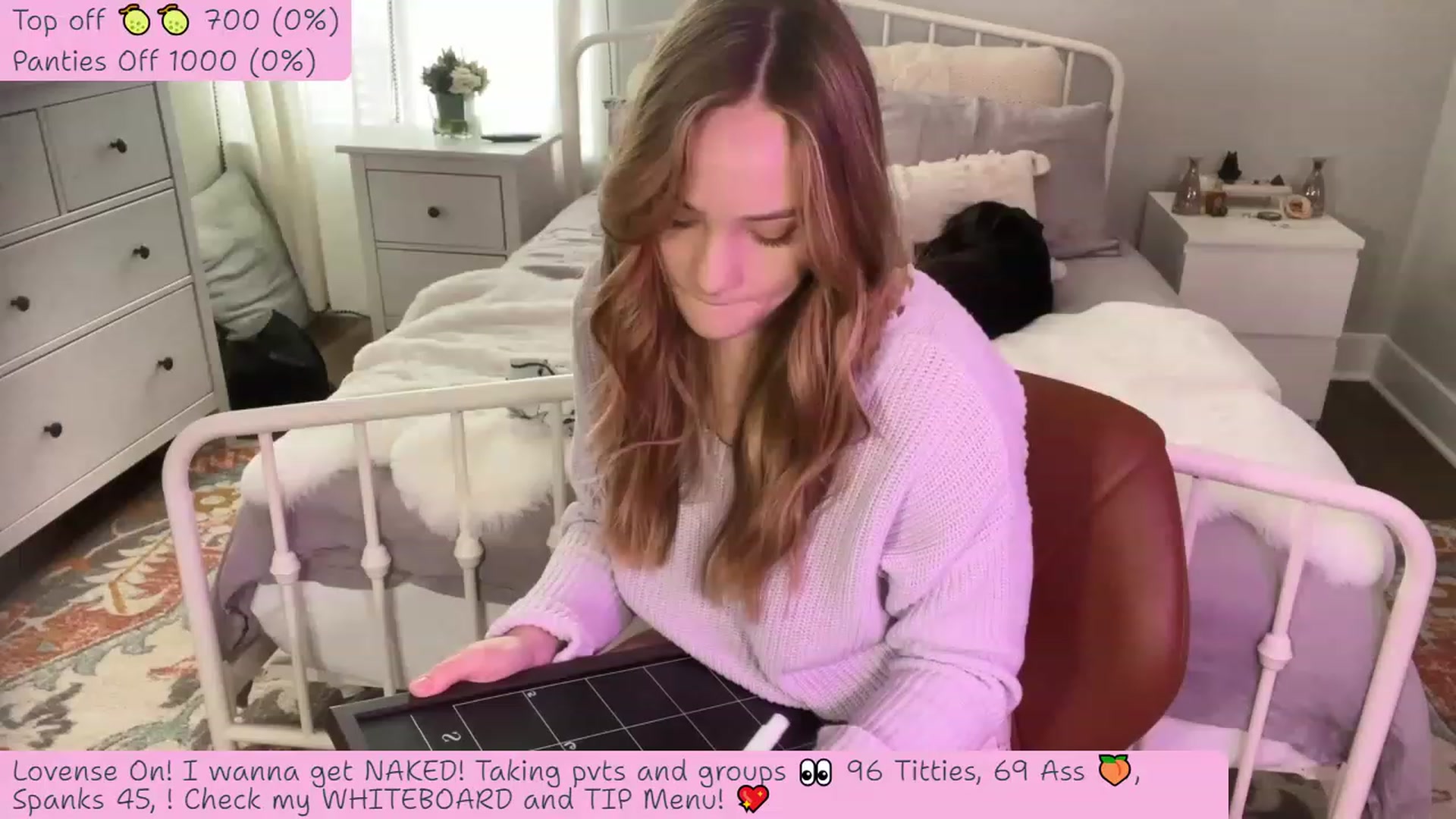 Gallery image thumbnail from HazelTaylorX's myfreecams stream on, 03/01/2023, 20:56 image 4 of 20